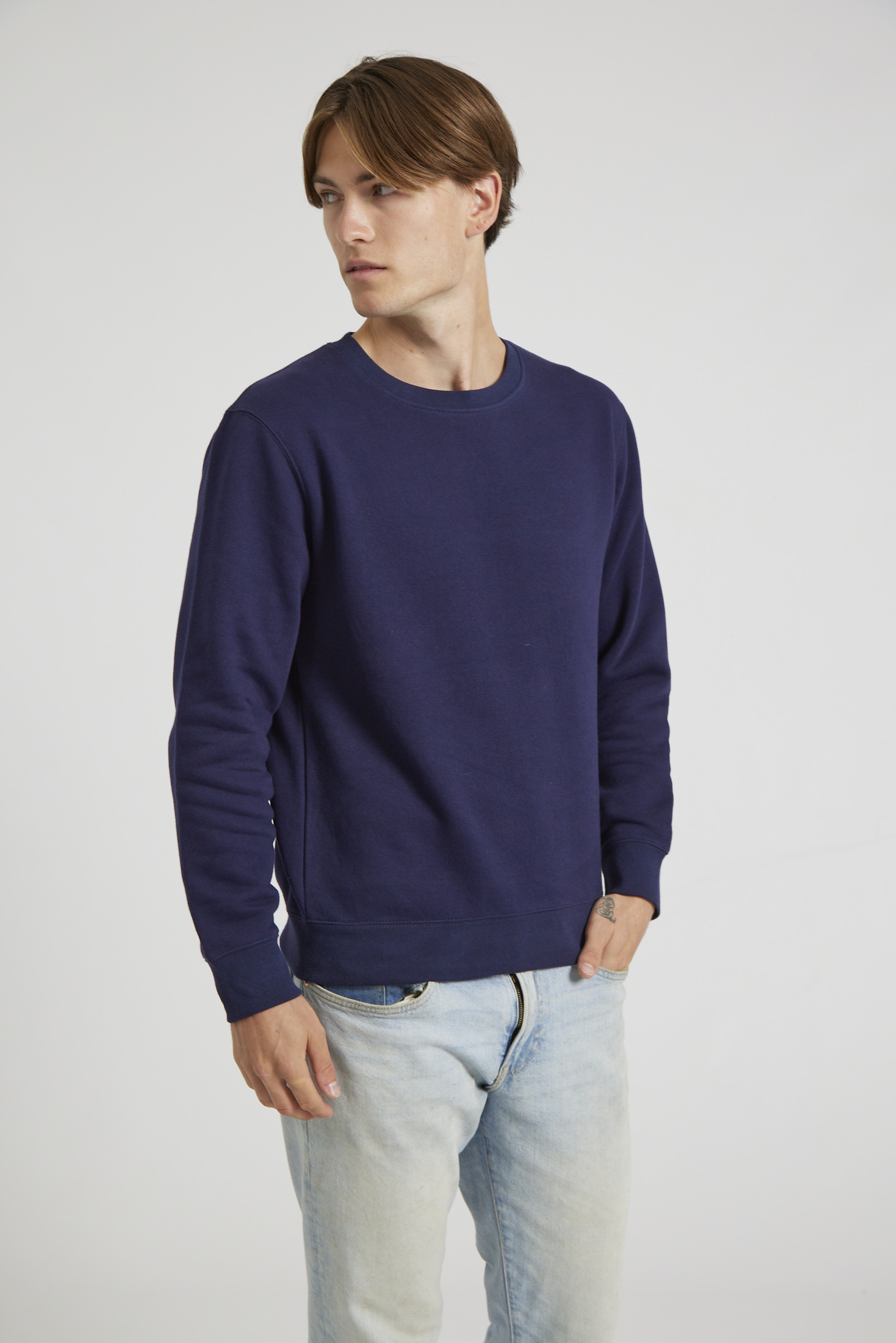 CR03-v2.0-Studio_347