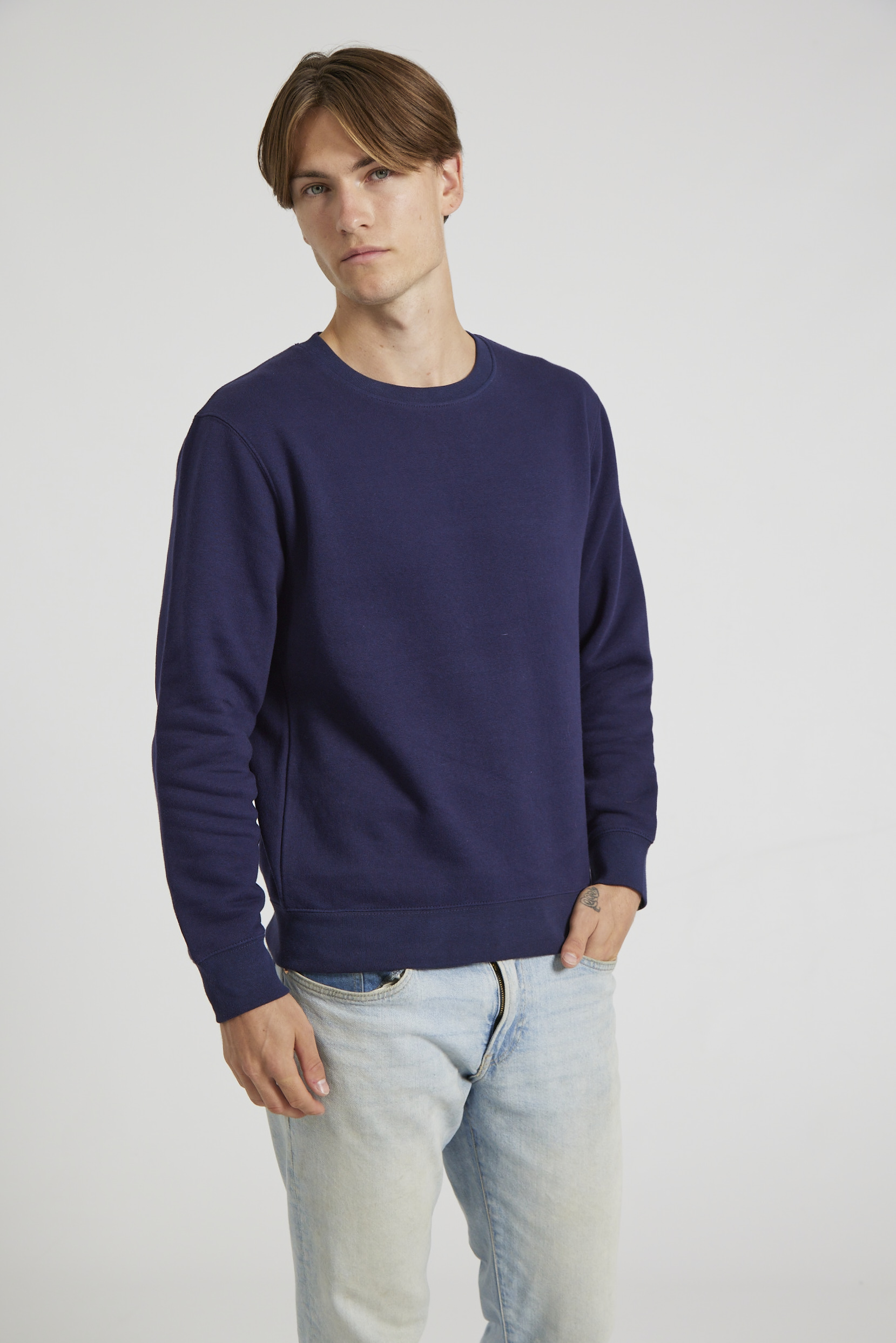 CR03-v2.0-Studio_348