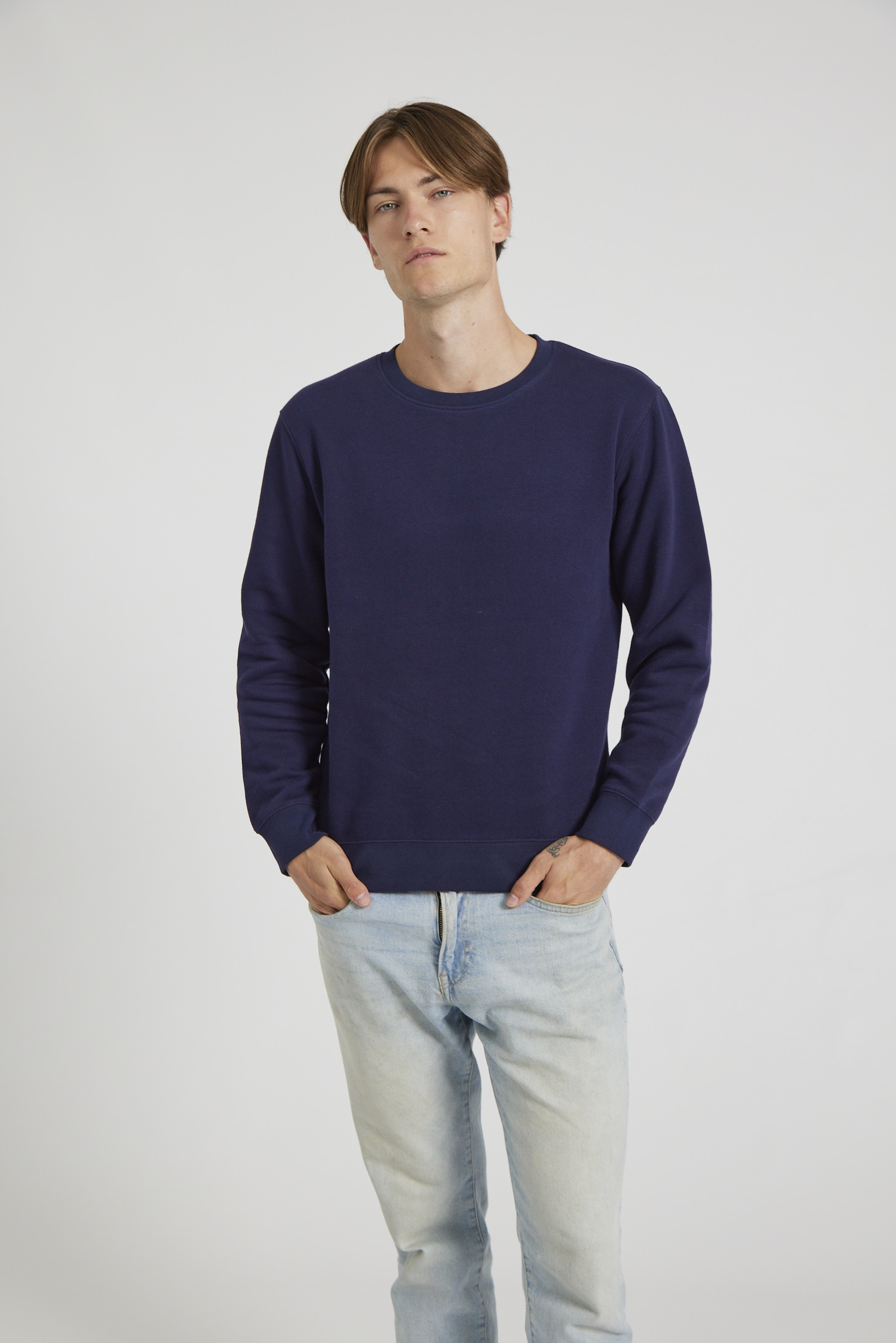 CR03-v2.0-Studio_351