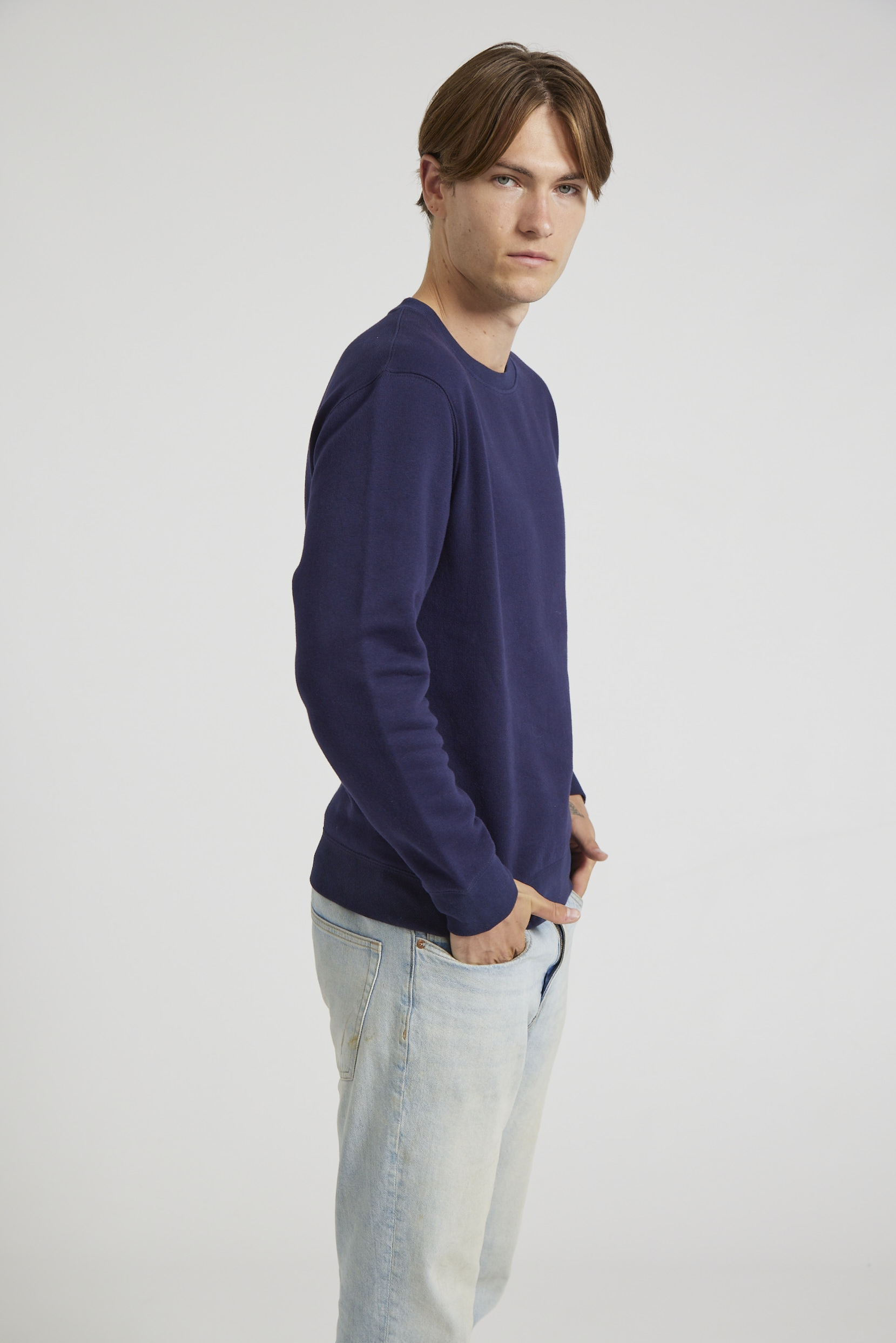 CR03-v2.0-Studio_376