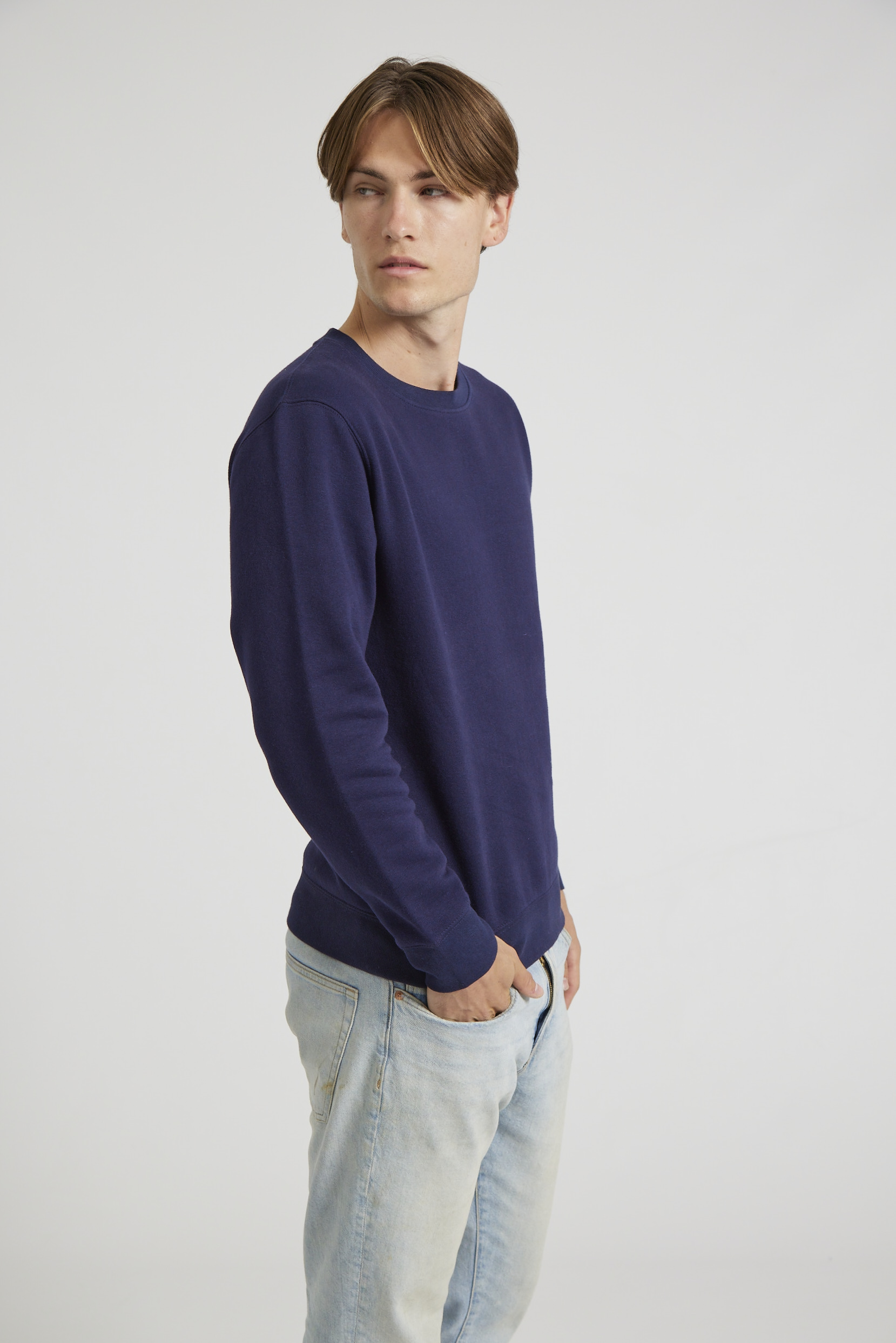 CR03-v2.0-Studio_378