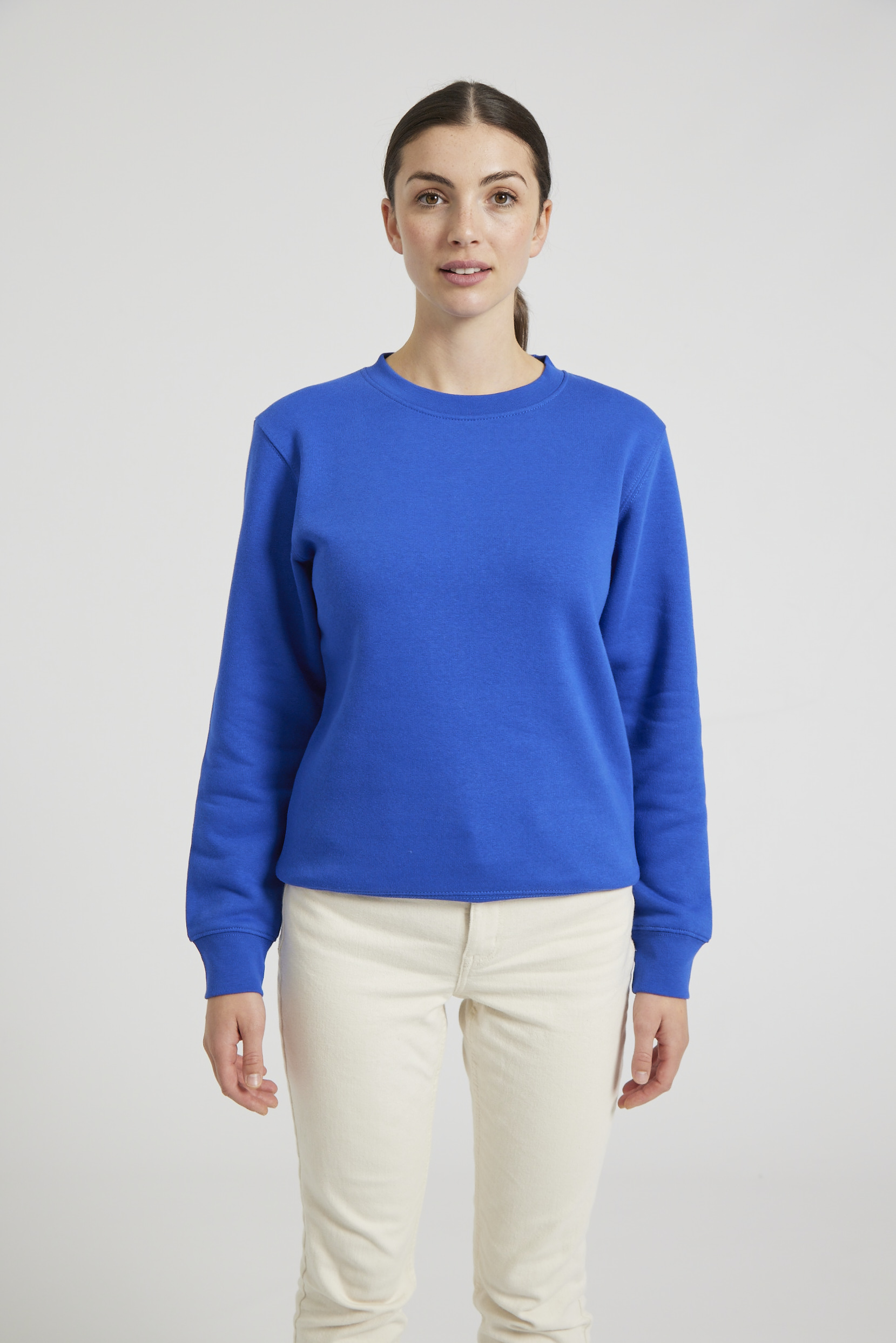 CR03-v2.0-Studio_393