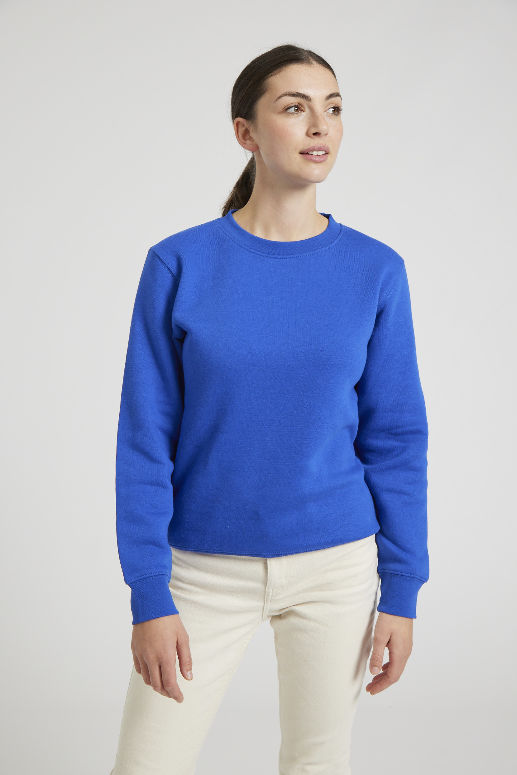 CR03-v2.0-Studio_416