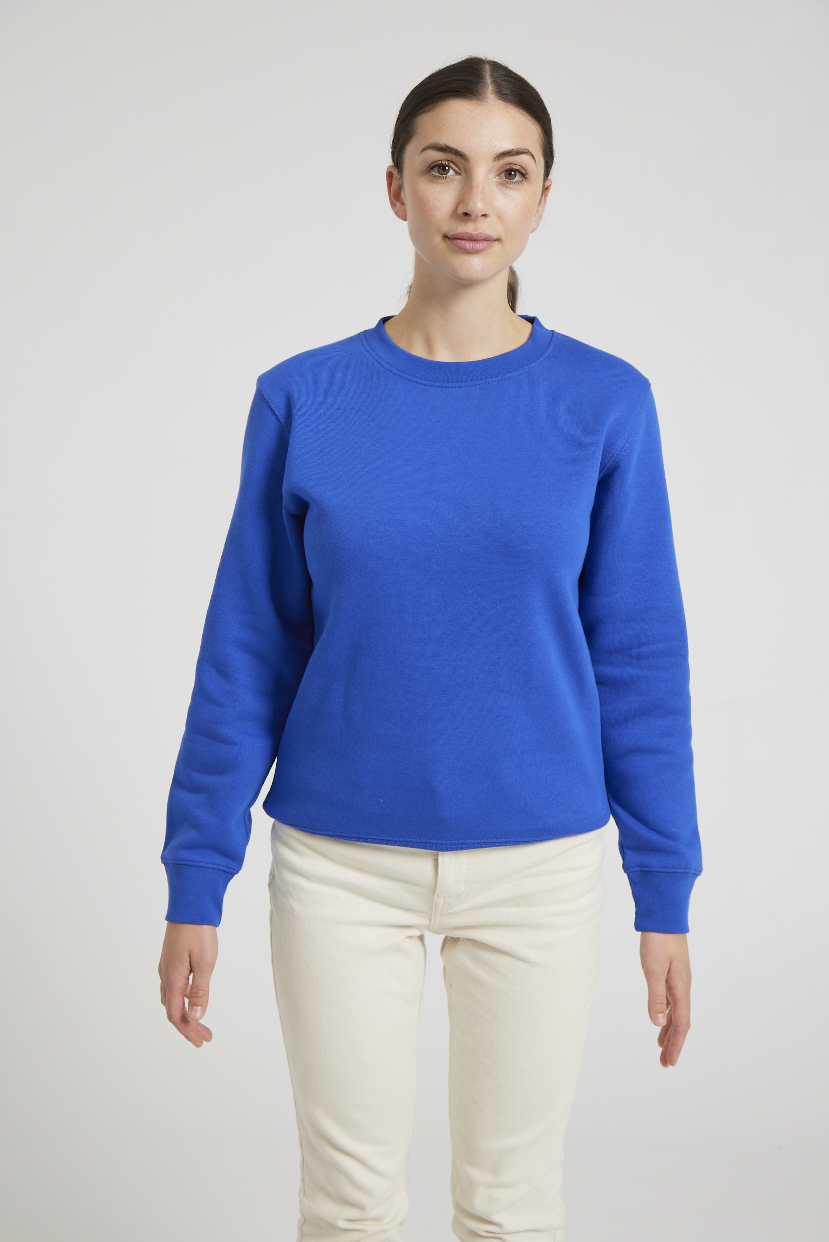 CR03-v2.0-Studio_429