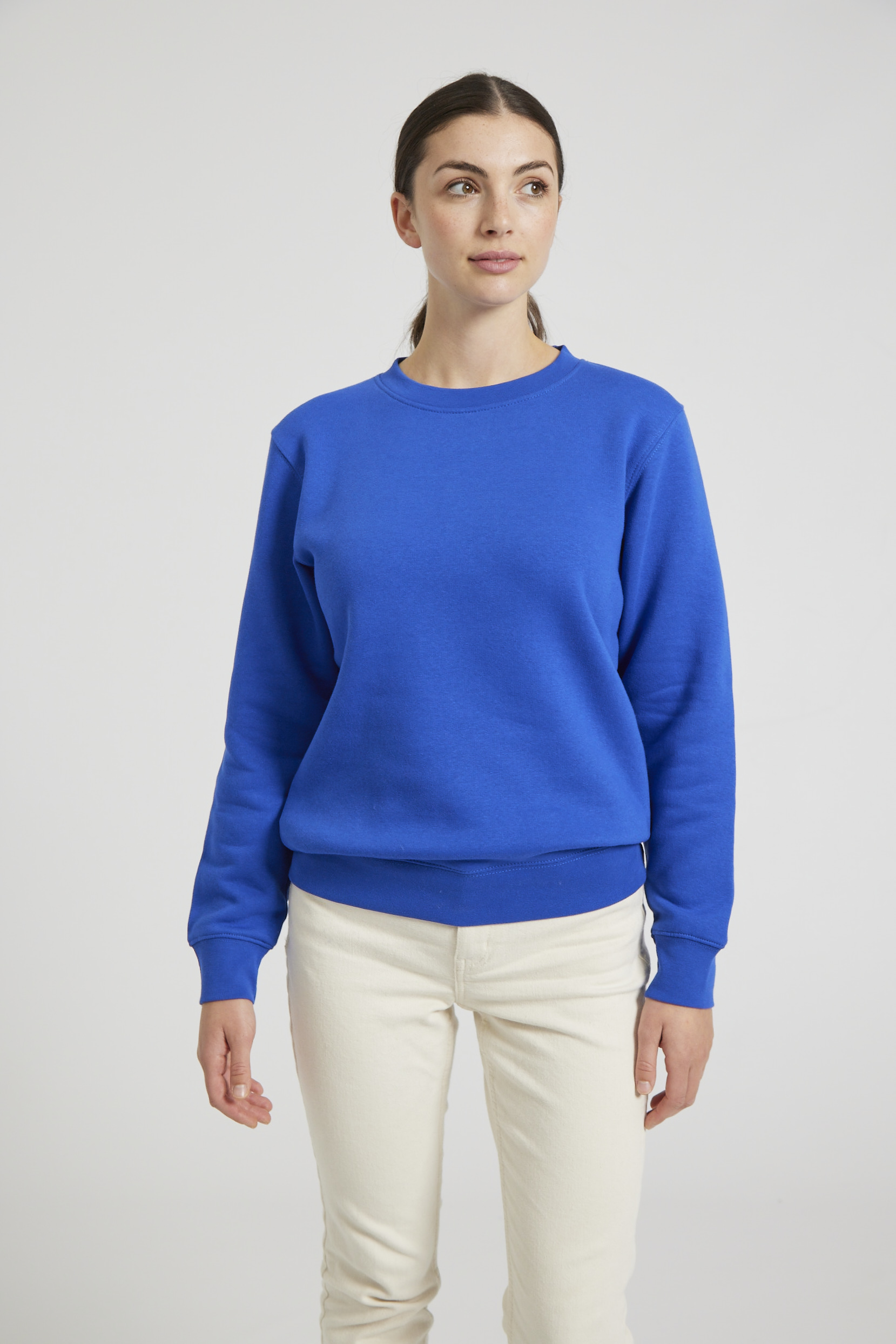 CR03-v2.0-Studio_439