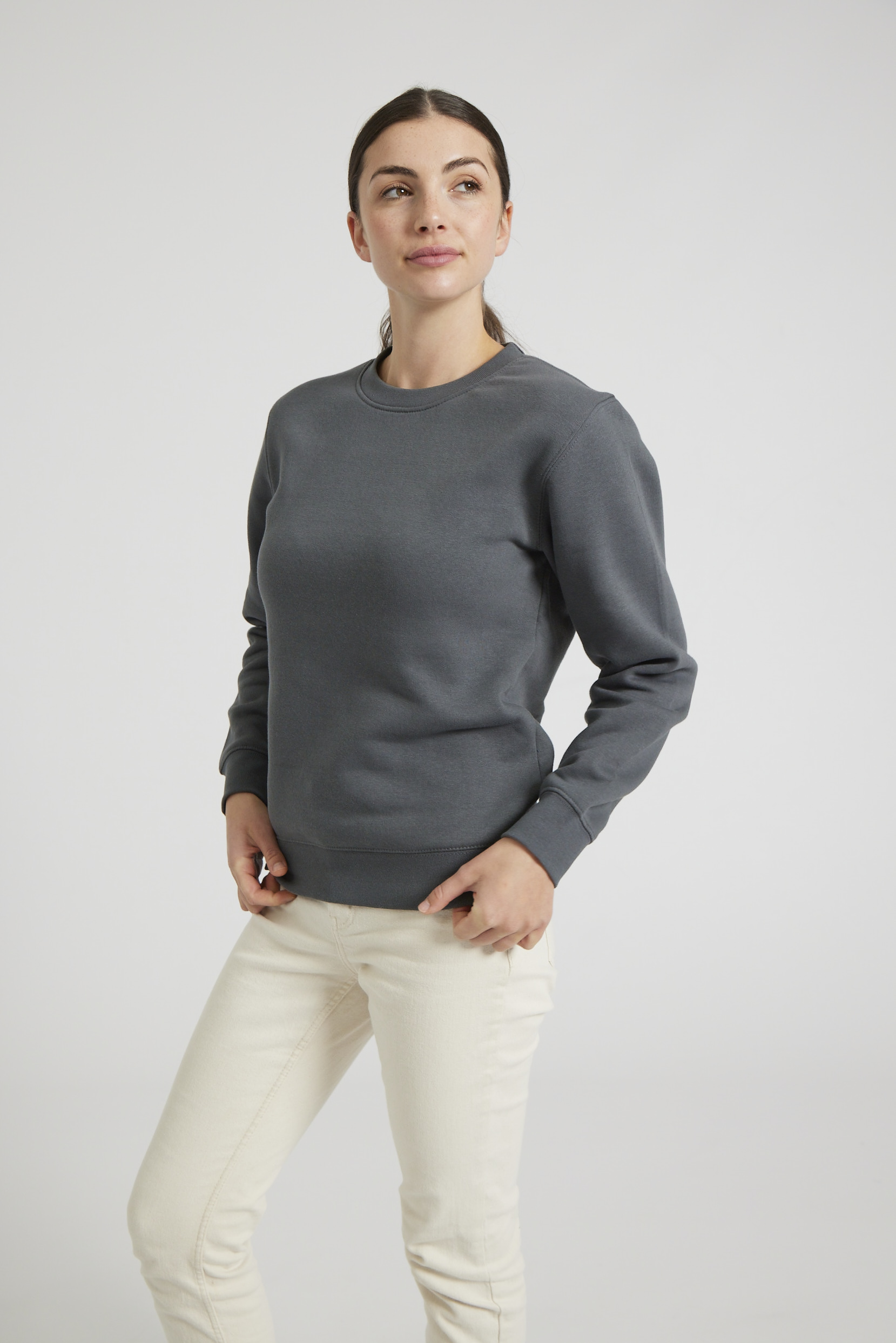 CR03-v2.0-Studio_446