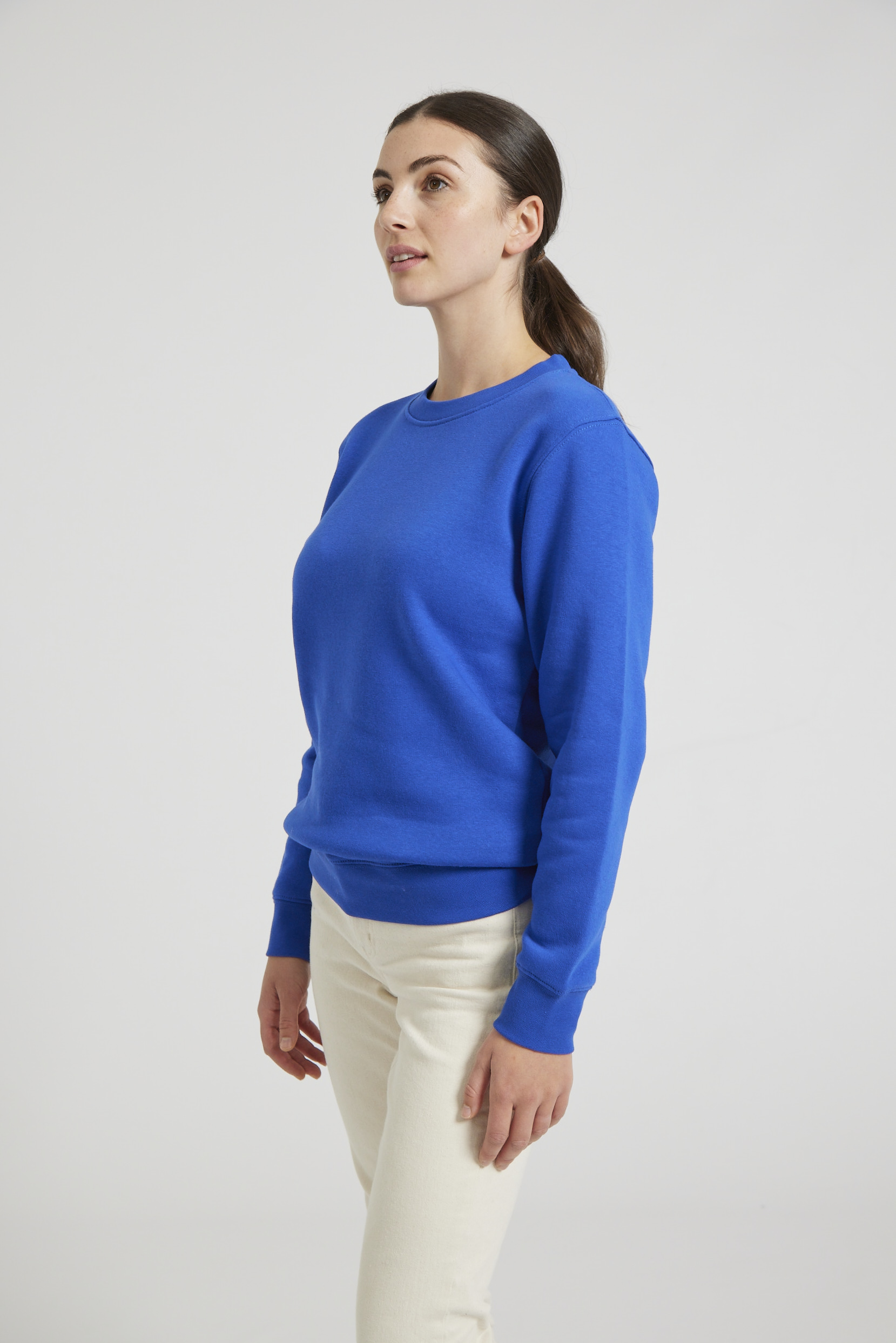 CR03-v2.0-Studio_455