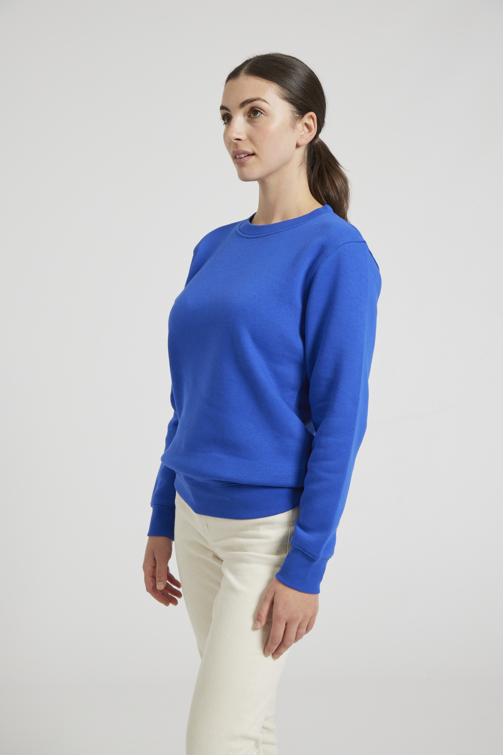 CR03-v2.0-Studio_456