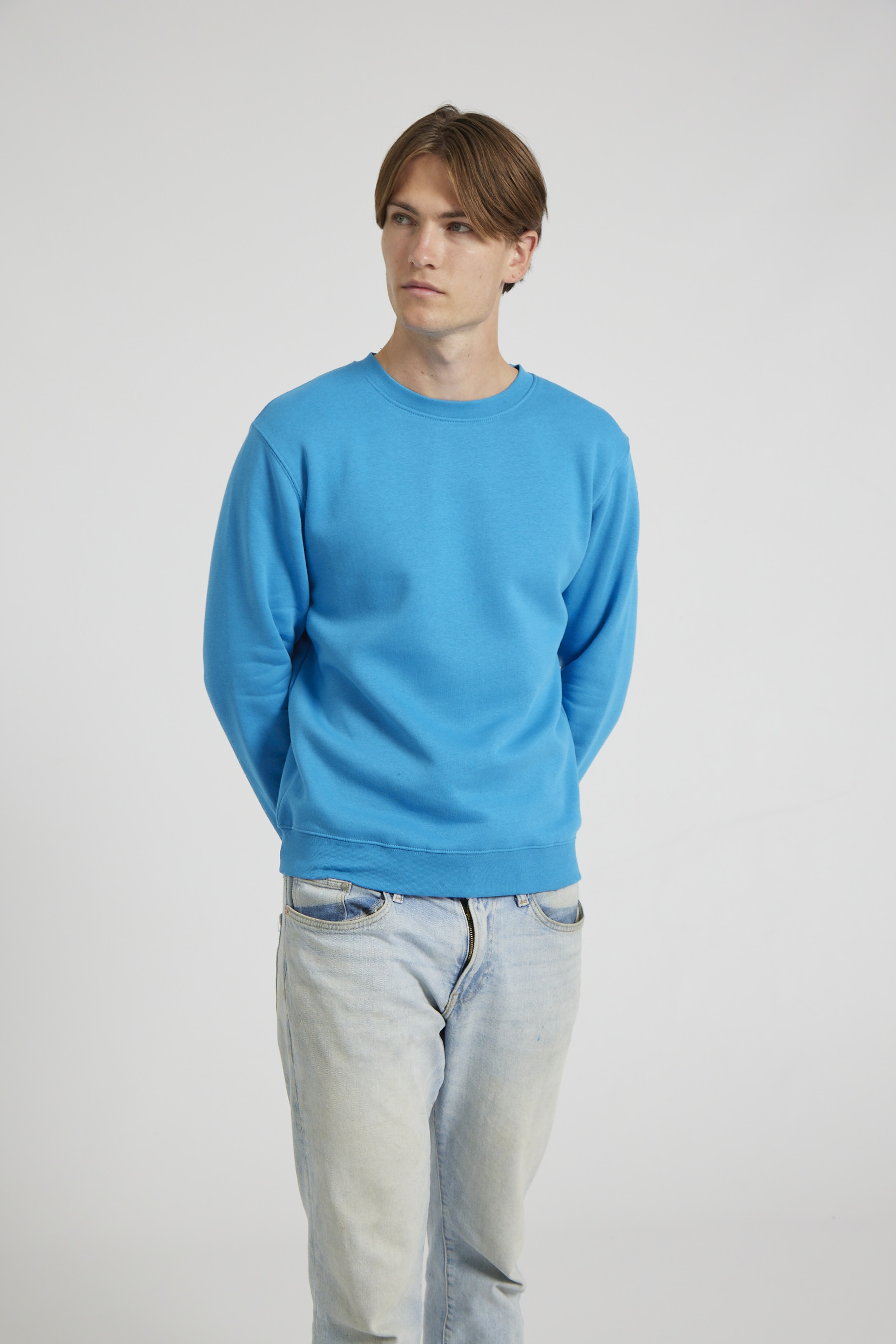 CR03-v2.0-Studio_460