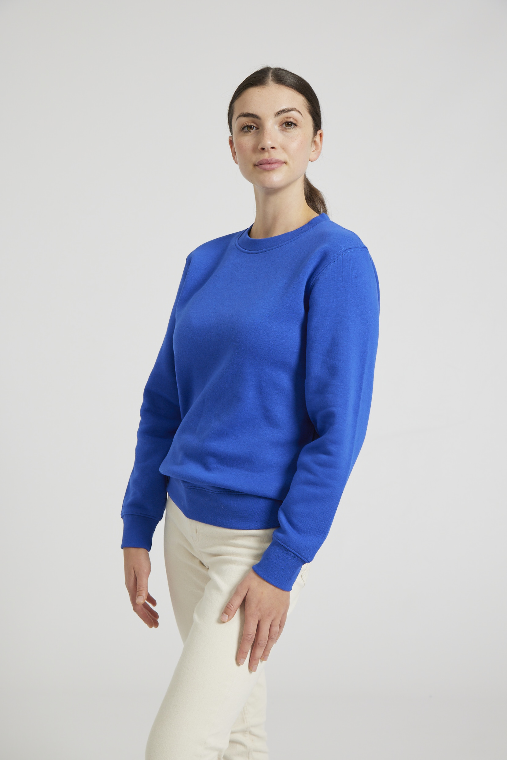 CR03-v2.0-Studio_462