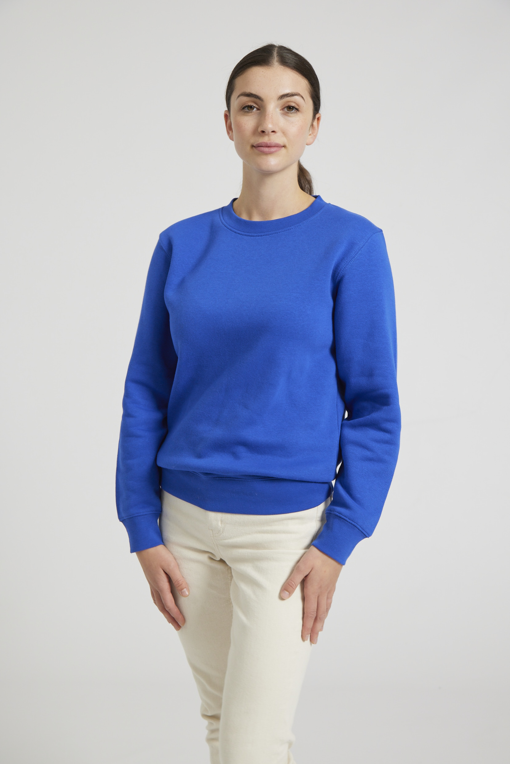 CR03-v2.0-Studio_463