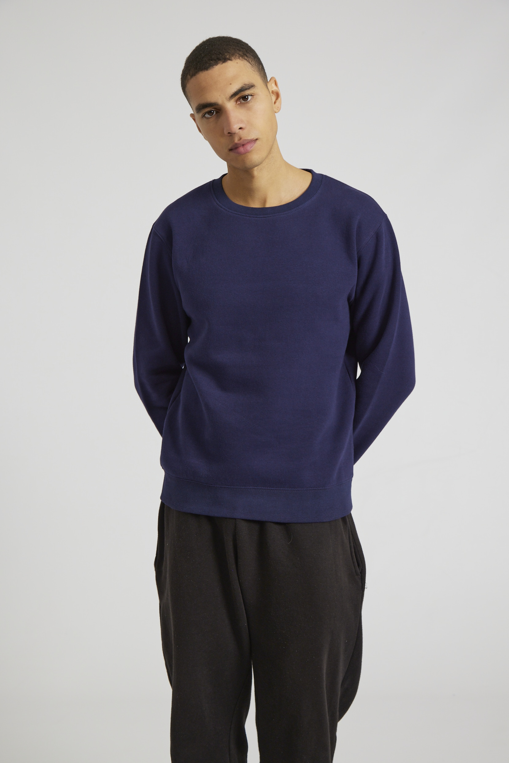 CR03-v2.0-Studio_475