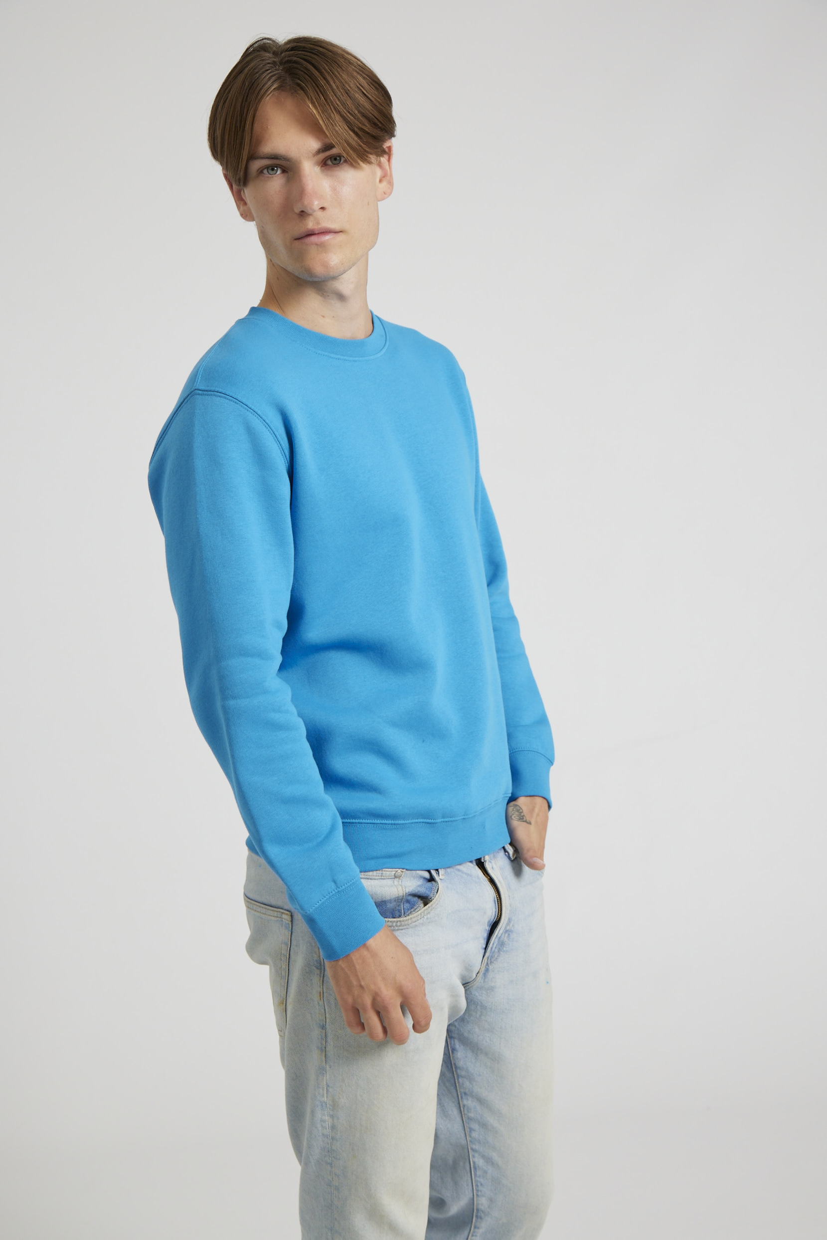 CR03-v2.0-Studio_489