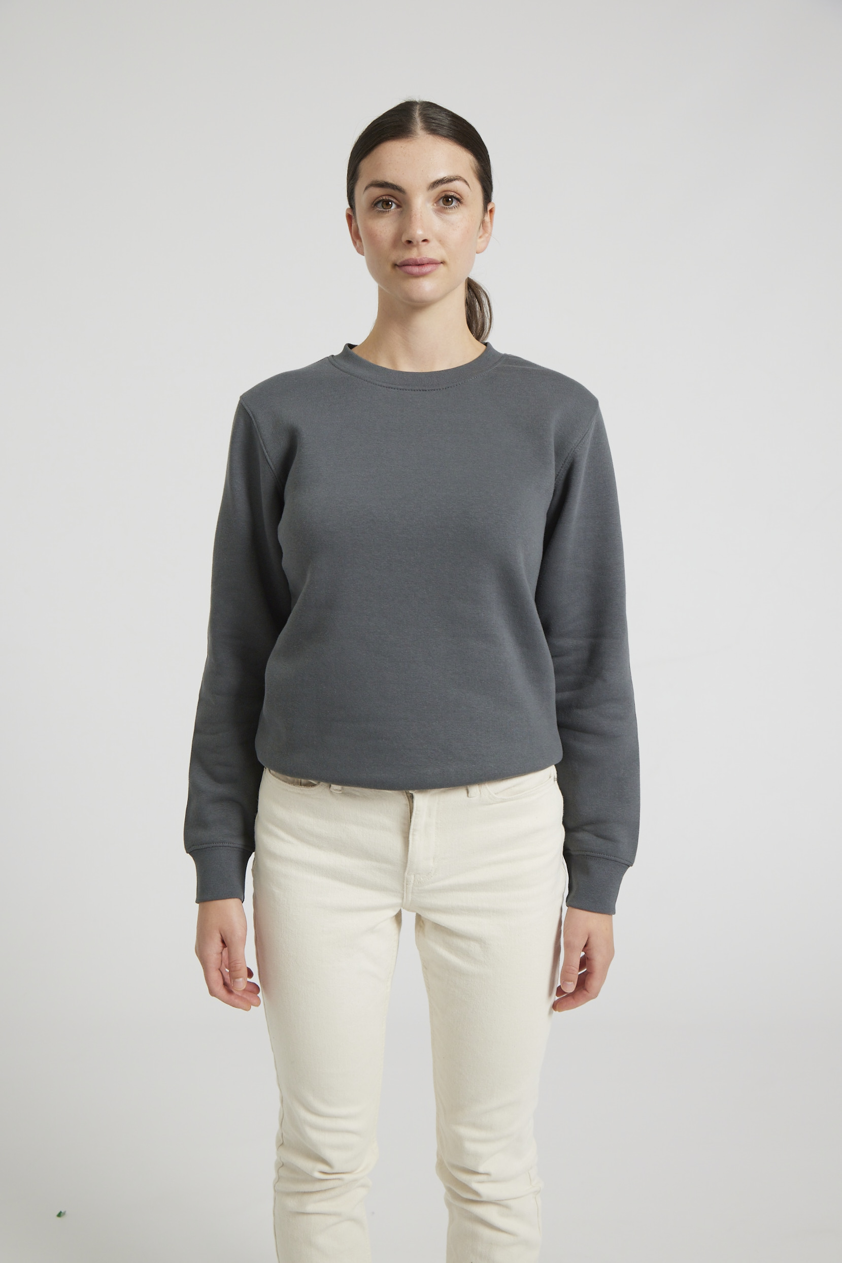 CR03-v2.0-Studio_494