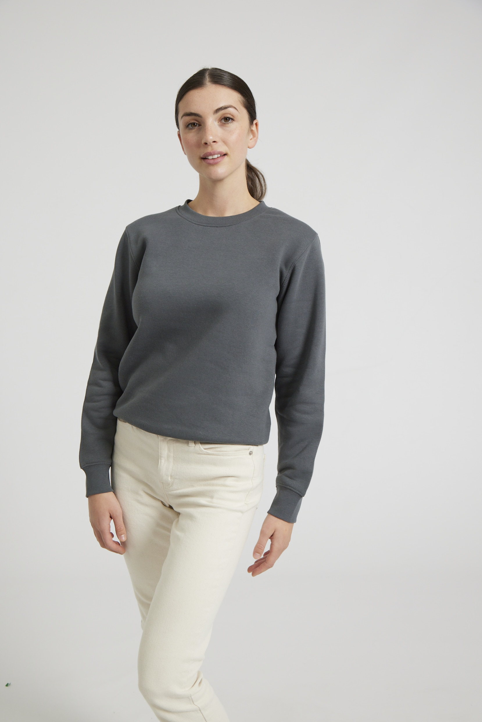 CR03-v2.0-Studio_508