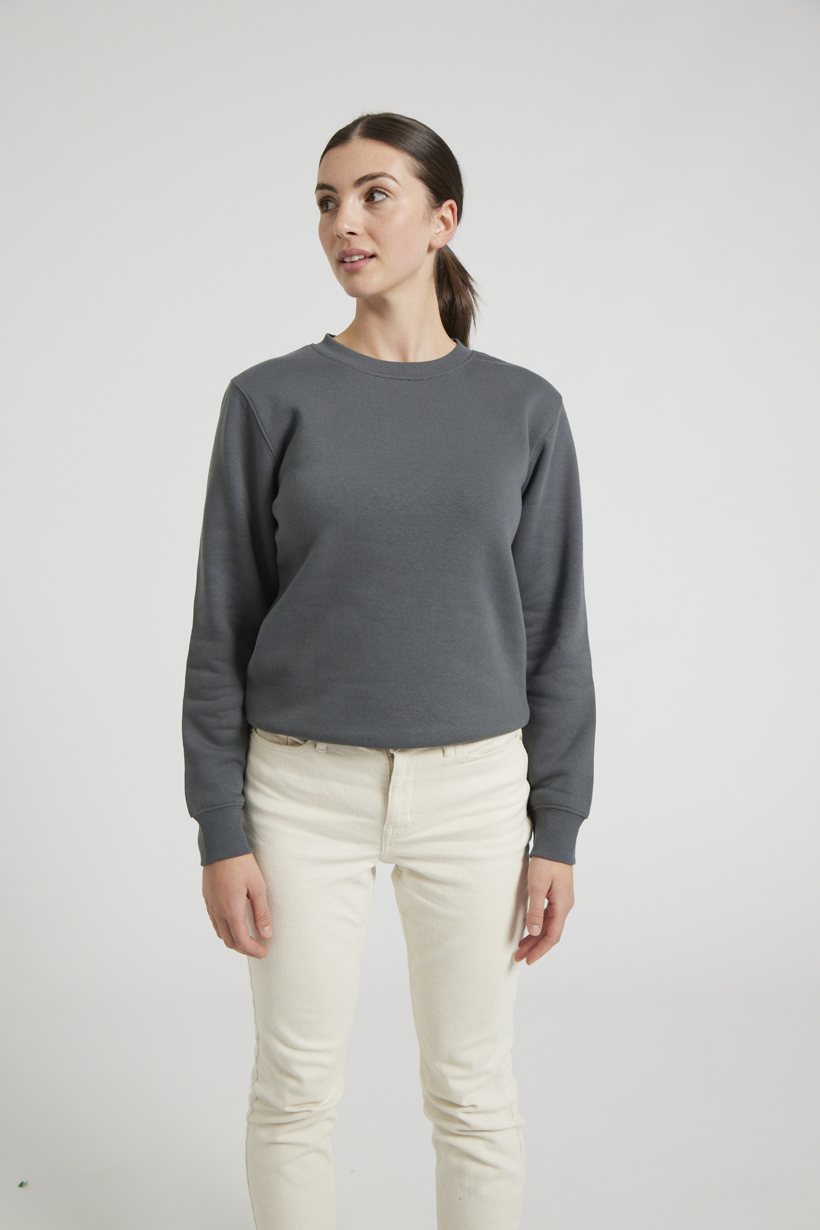 CR03-v2.0-Studio_517