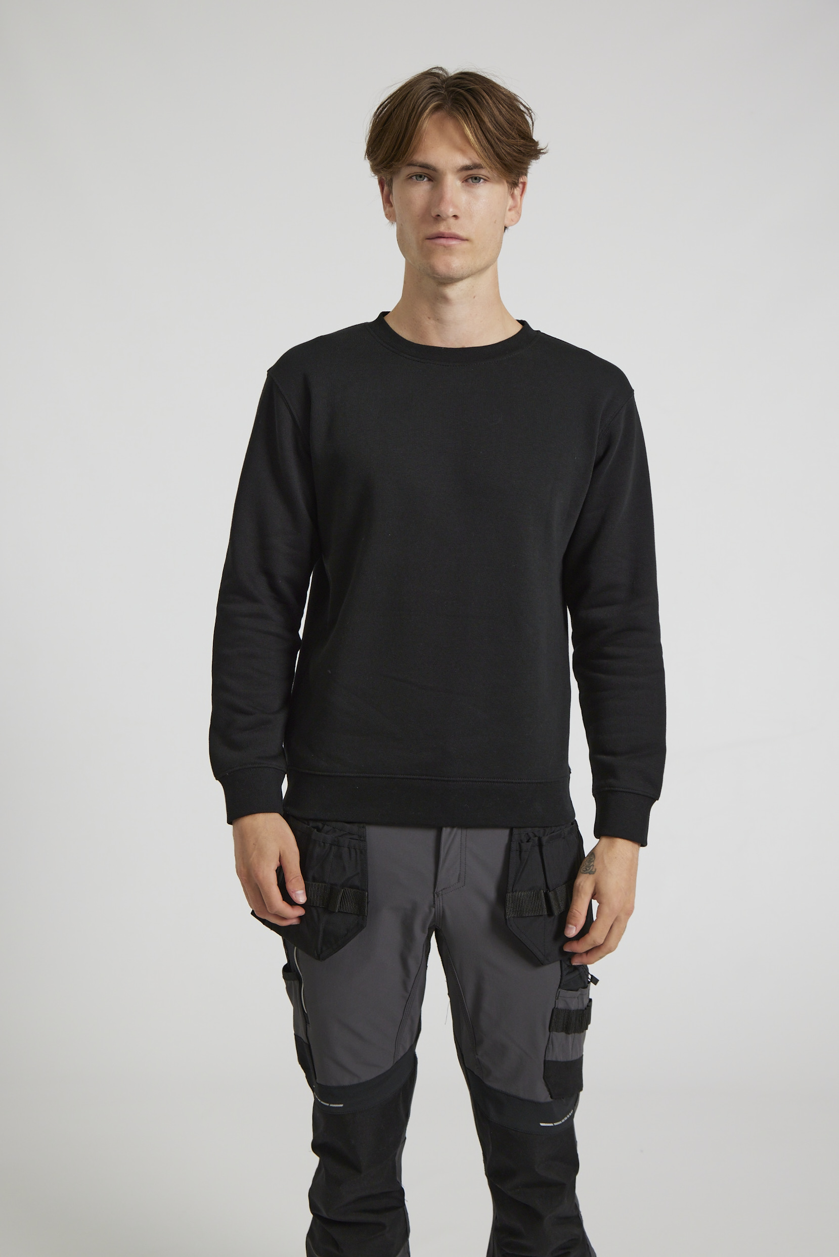 CR03-v2.0-Studio_529