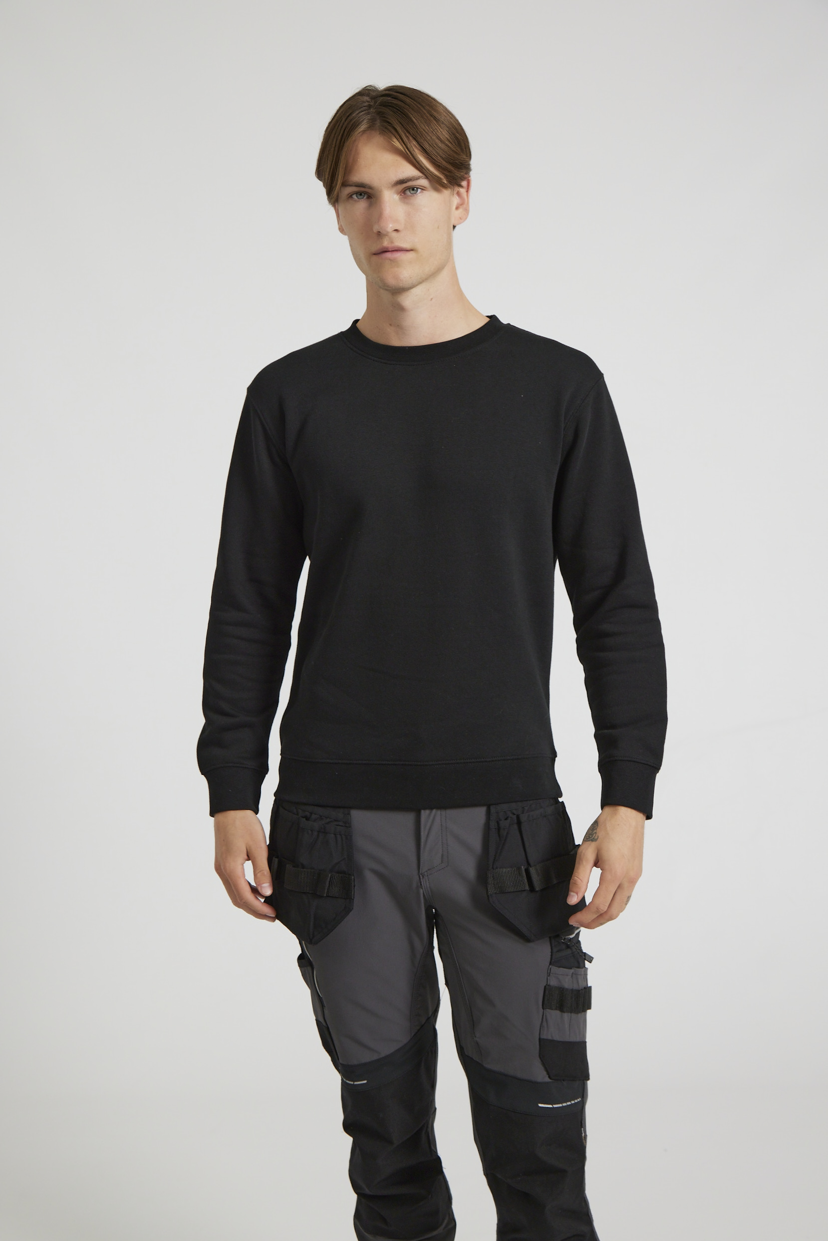 CR03-v2.0-Studio_540