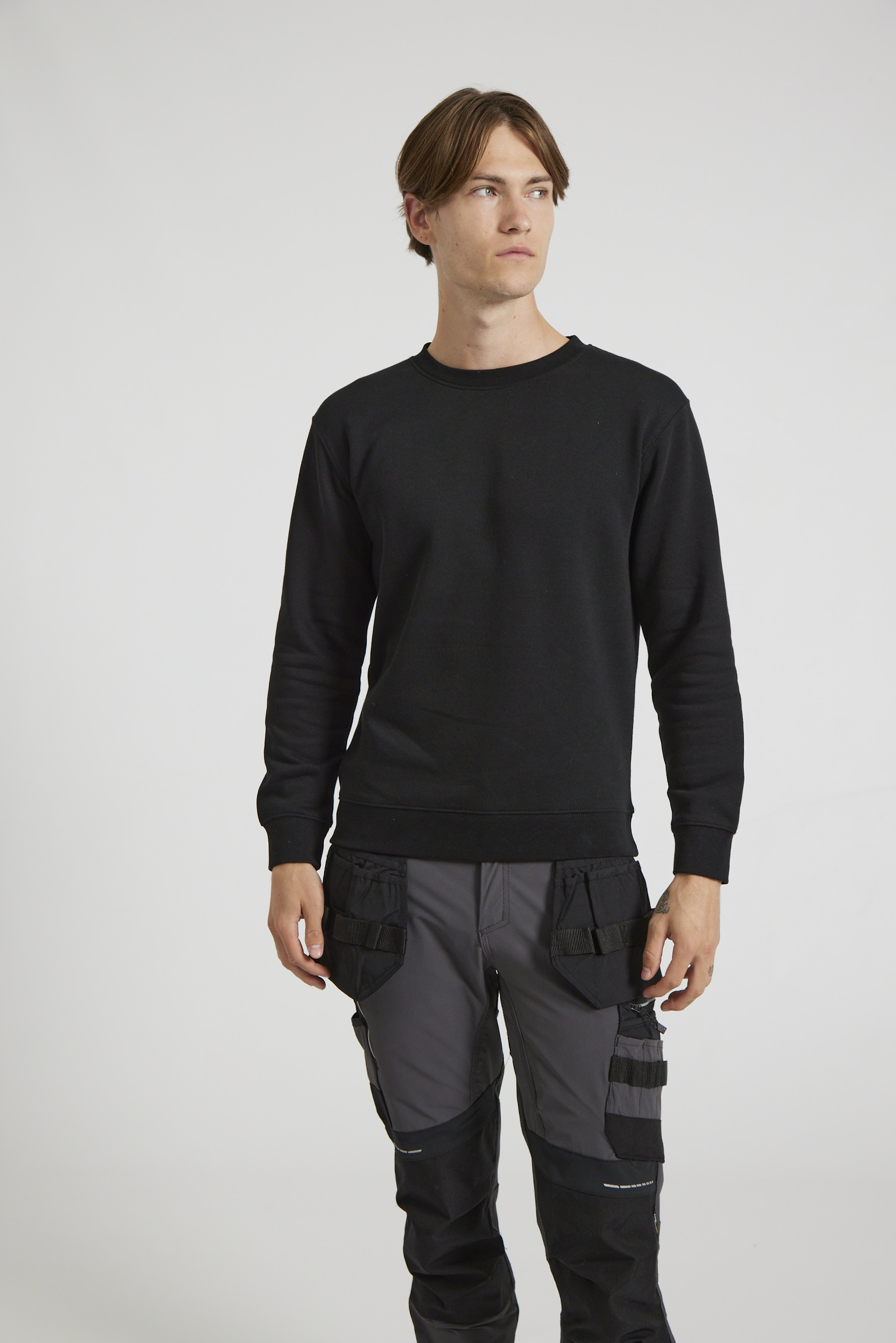 CR03-v2.0-Studio_542