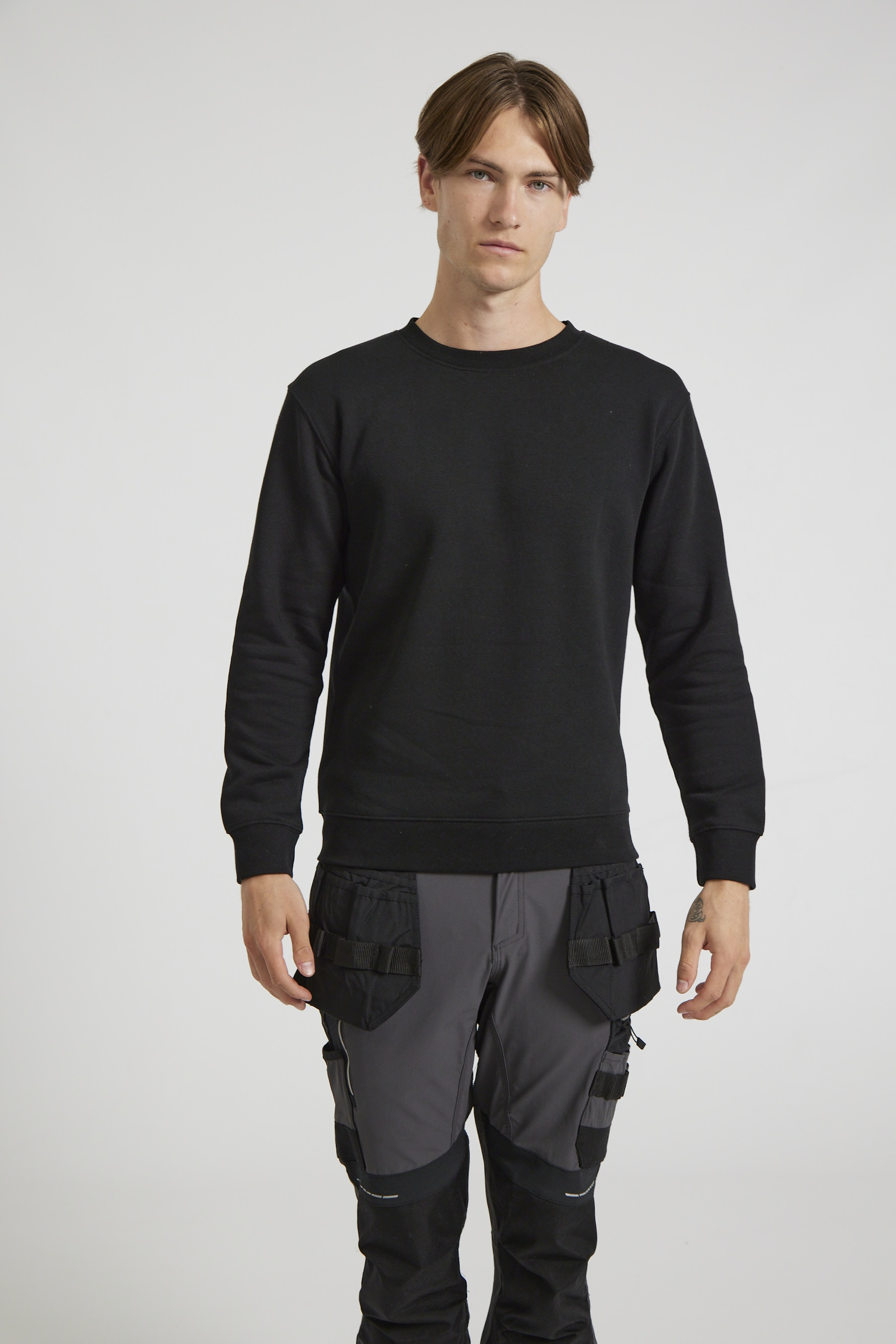 CR03-v2.0-Studio_543