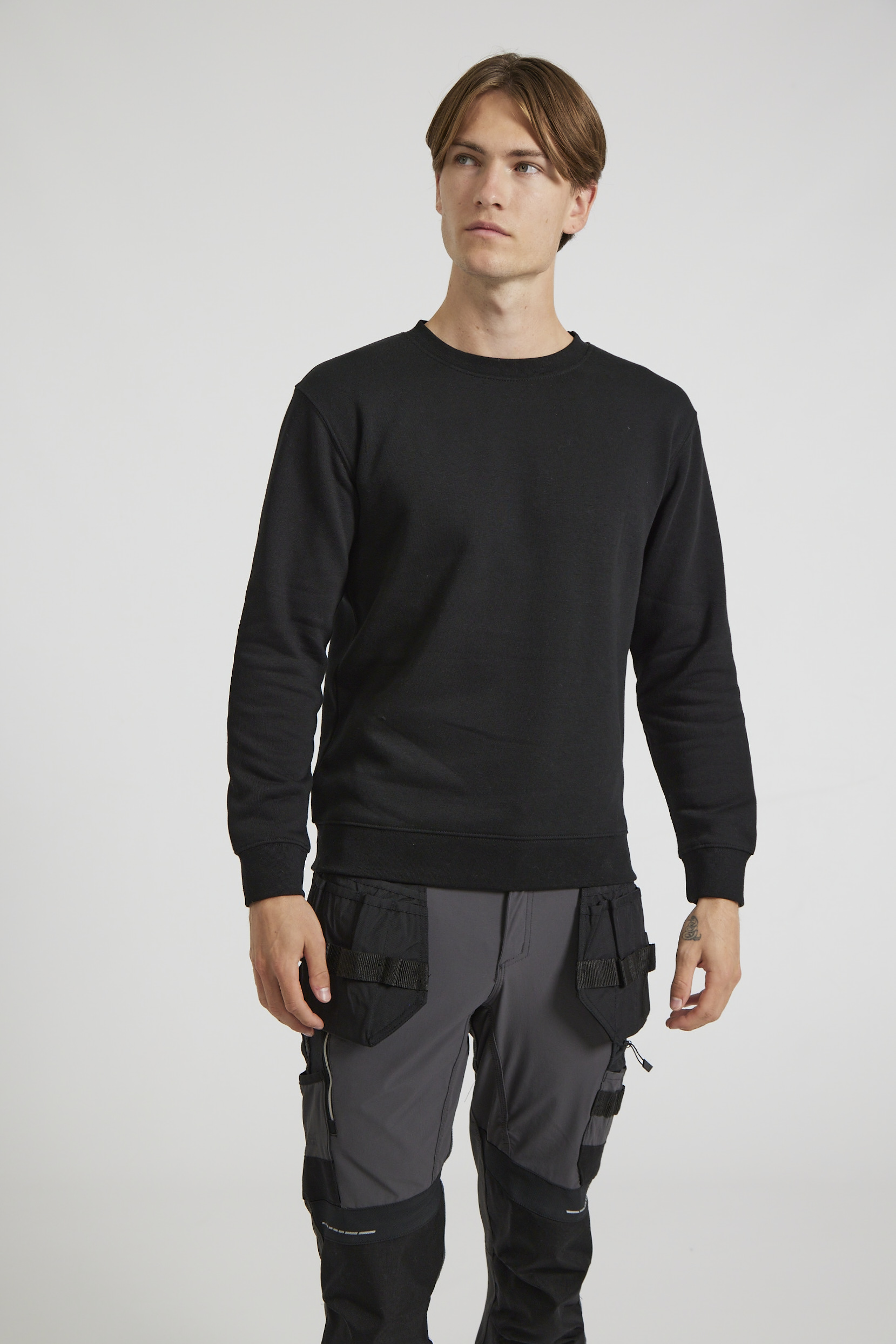 CR03-v2.0-Studio_545