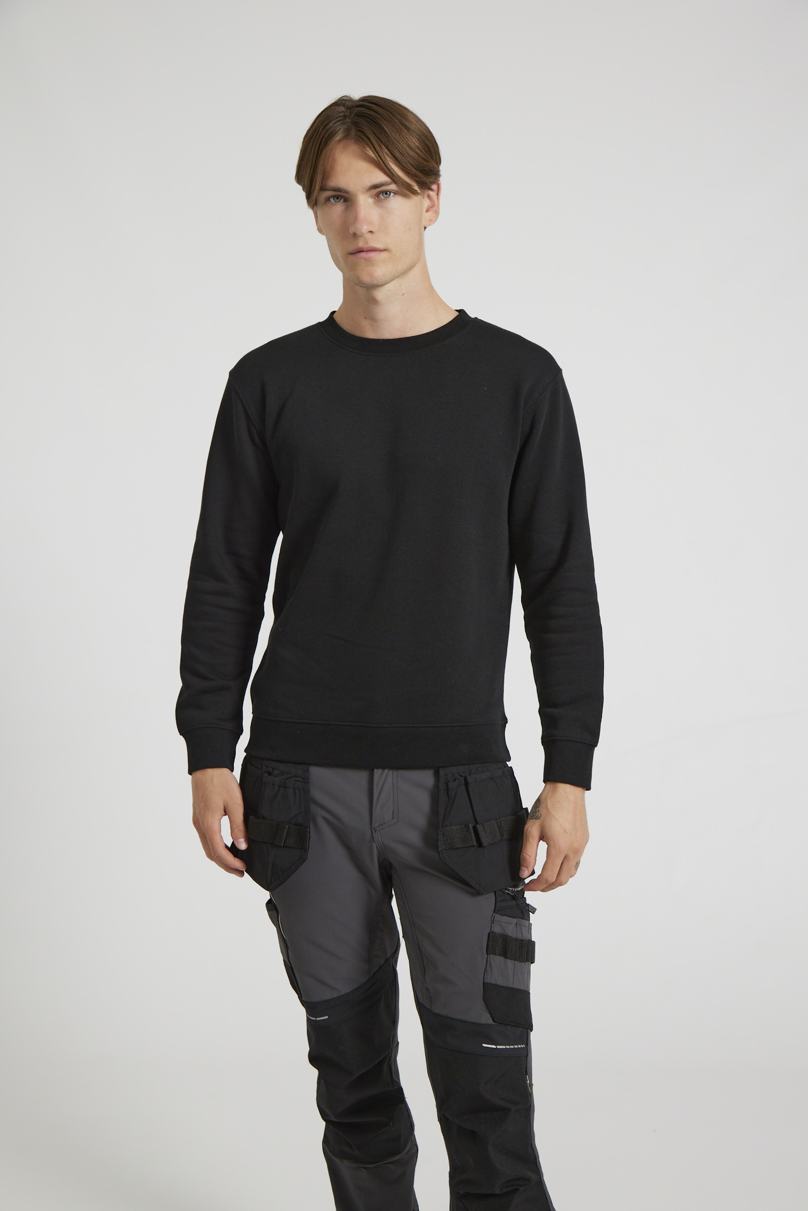 CR03-v2.0-Studio_548