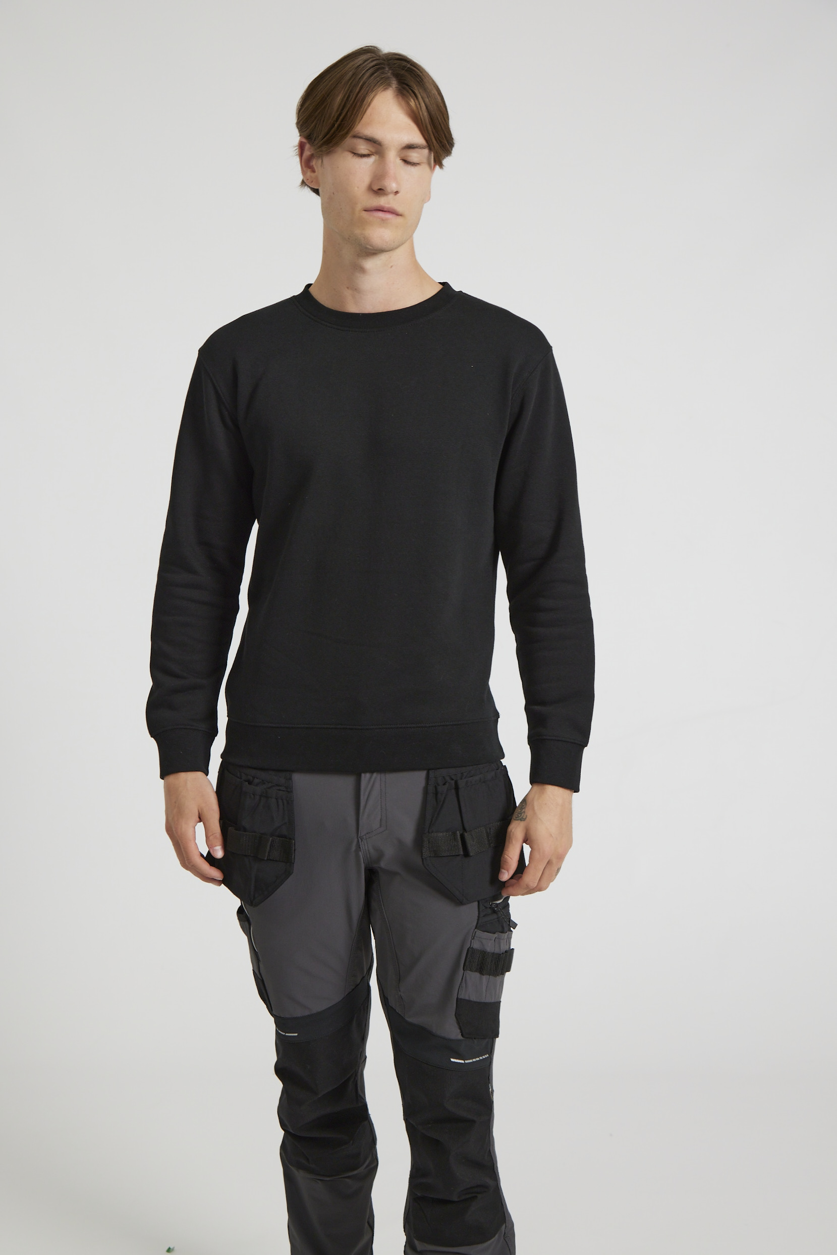 CR03-v2.0-Studio_550