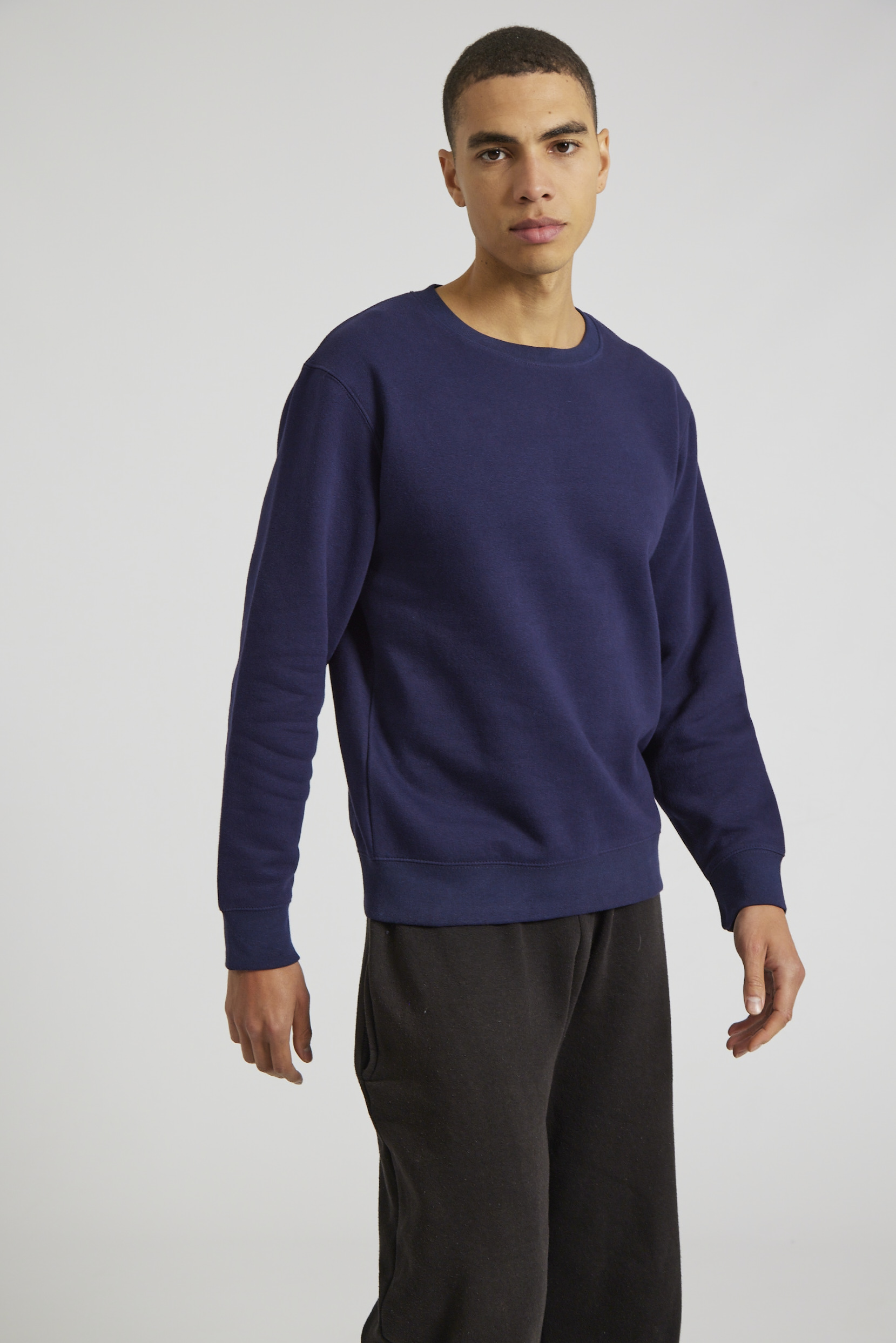 CR03-v2.0-Studio_564