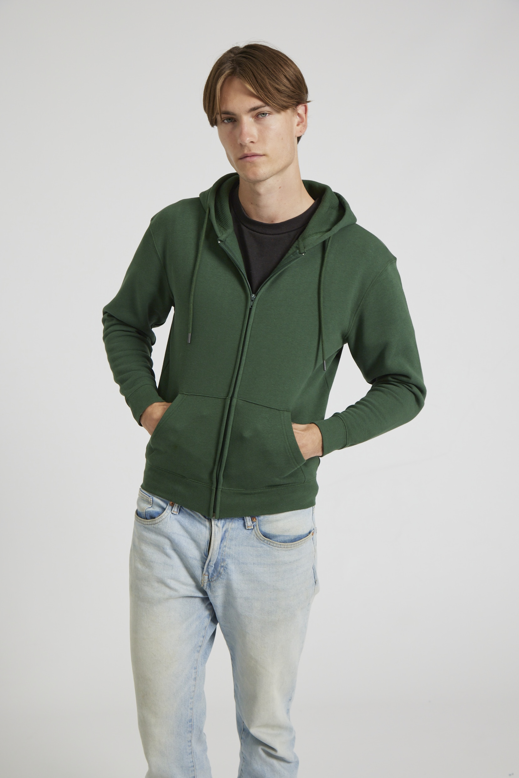 CR04-v2.0-Studio_104