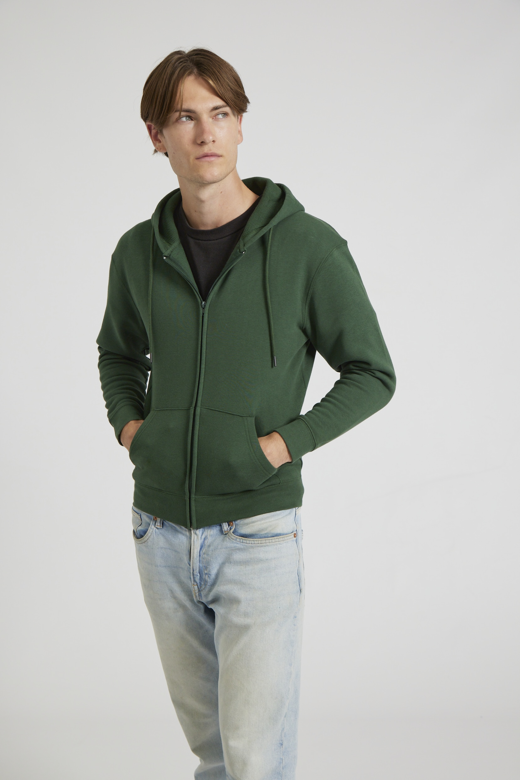 CR04-v2.0-Studio_105