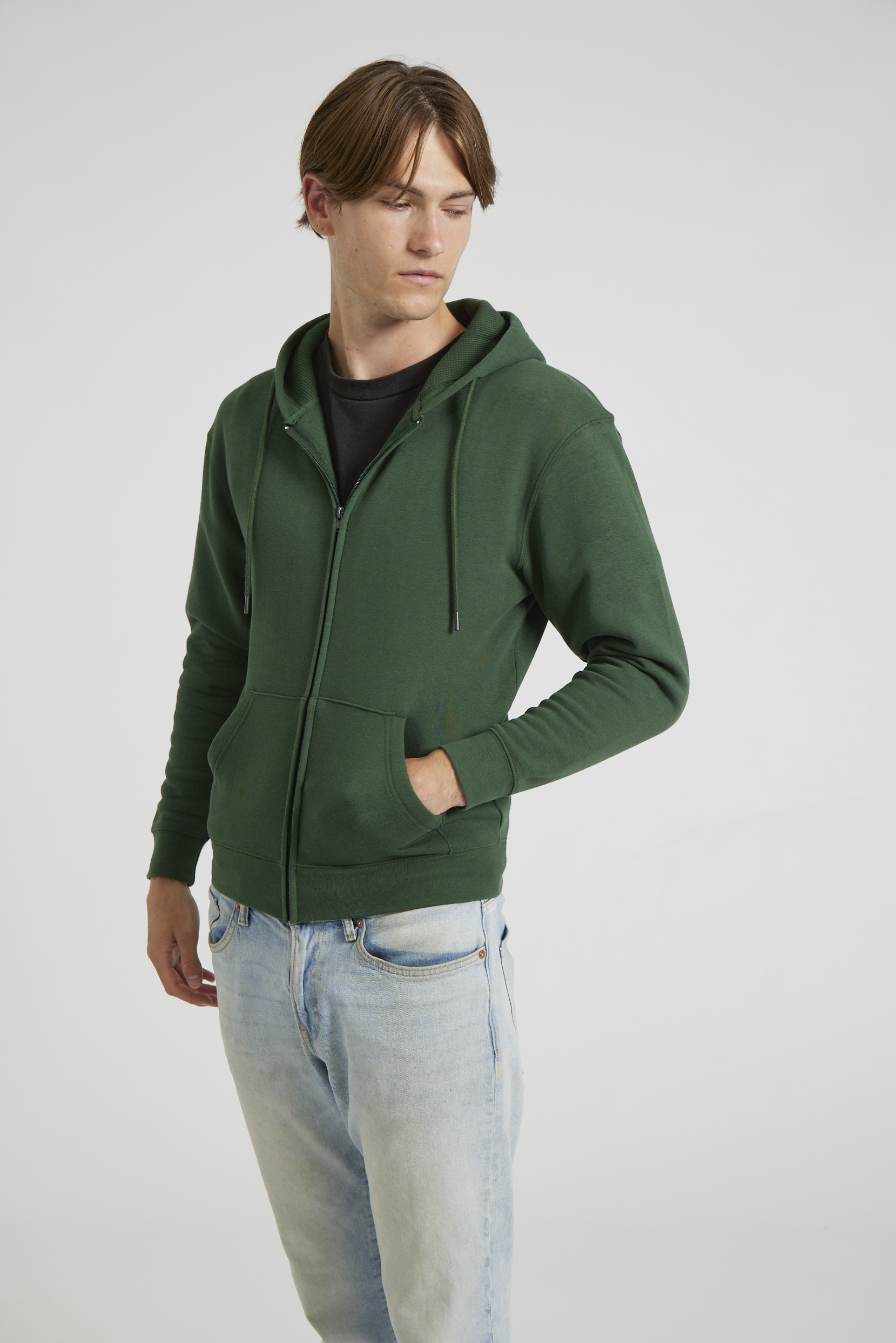 CR04-v2.0-Studio_106