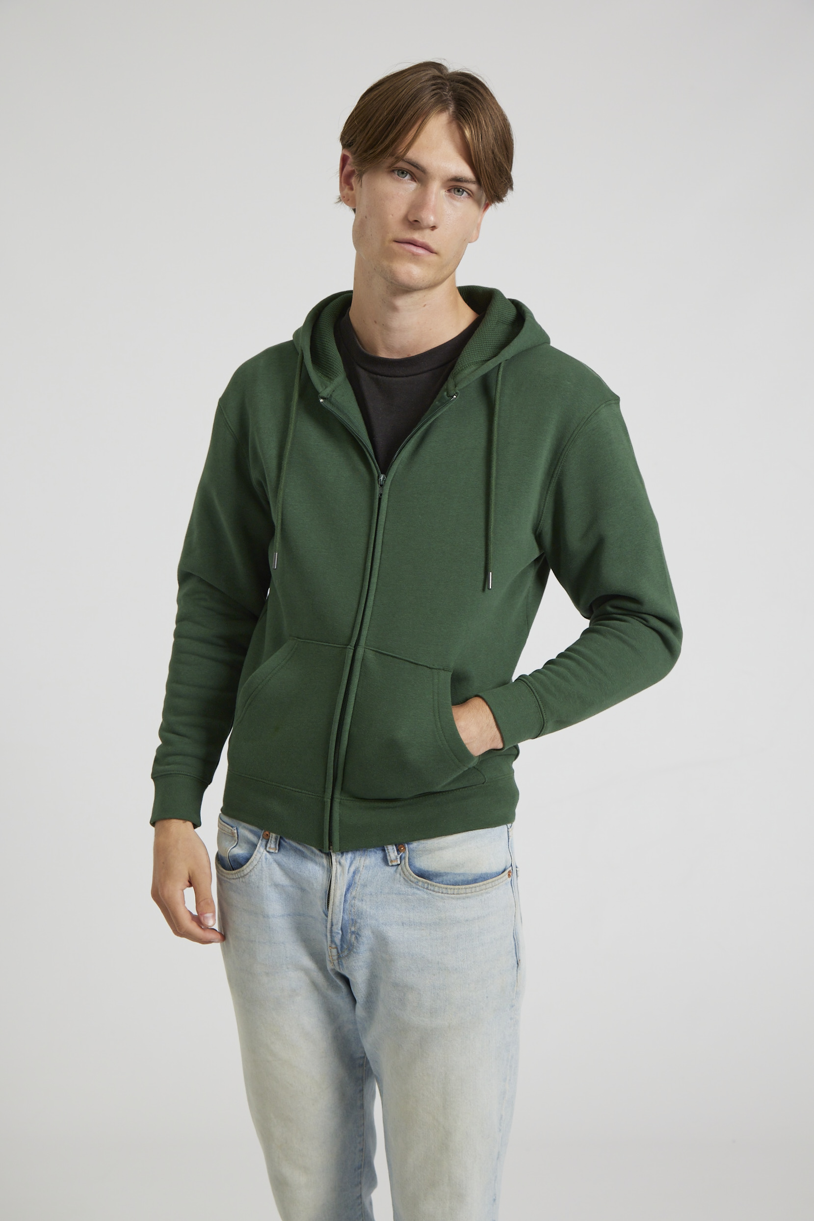 CR04-v2.0-Studio_125