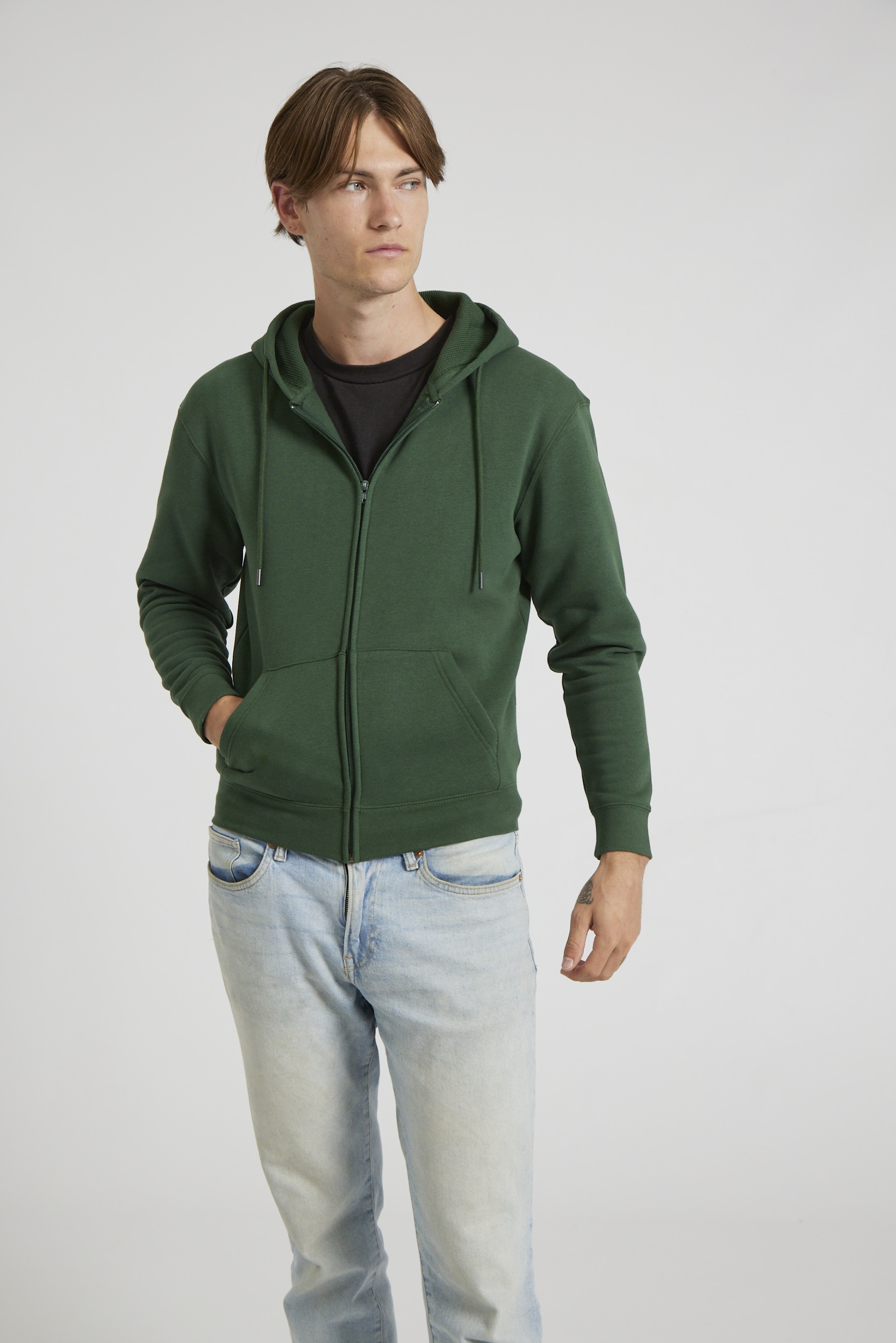 CR04-v2.0-Studio_136