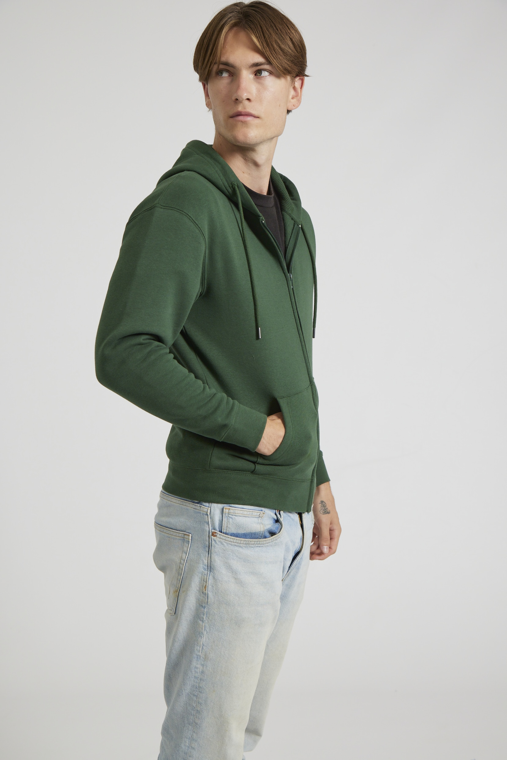 CR04-v2.0-Studio_138