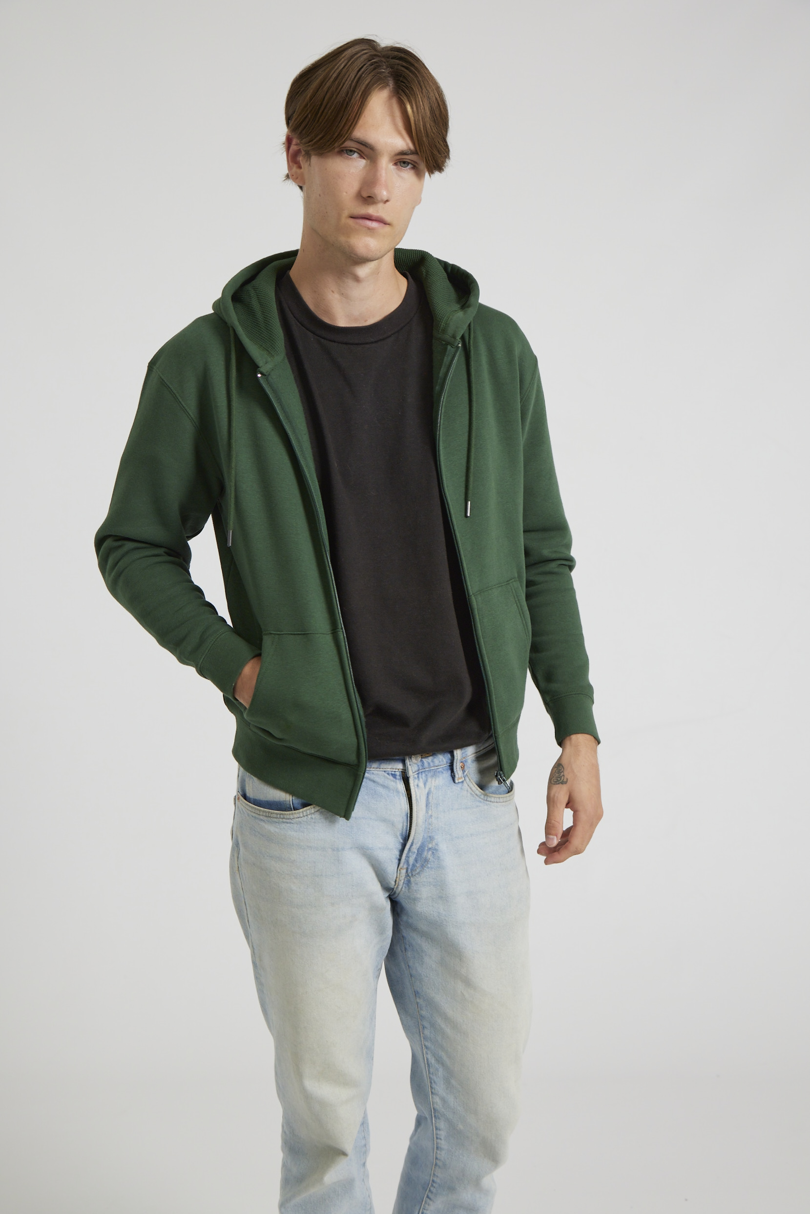 CR04-v2.0-Studio_167