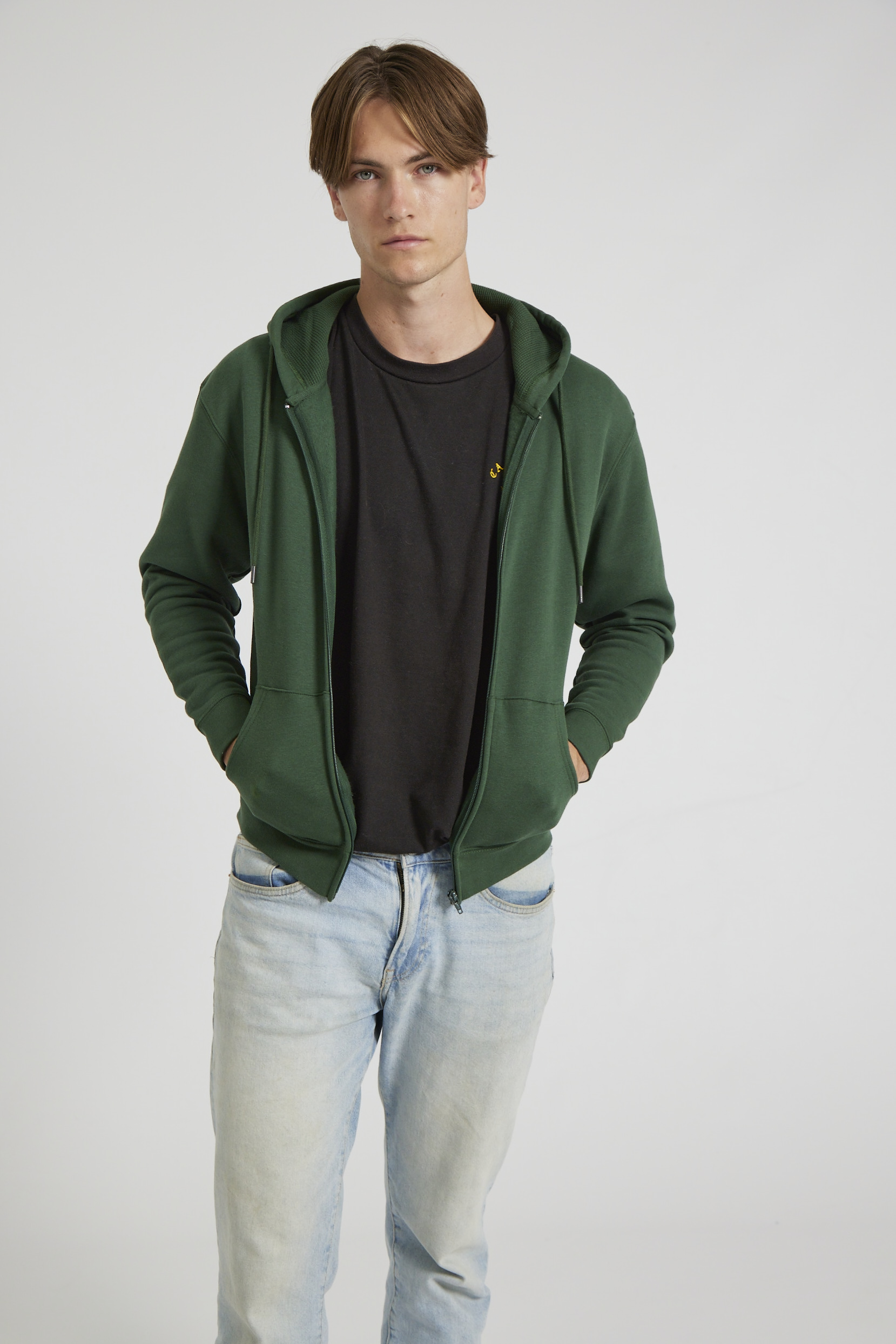 CR04-v2.0-Studio_186