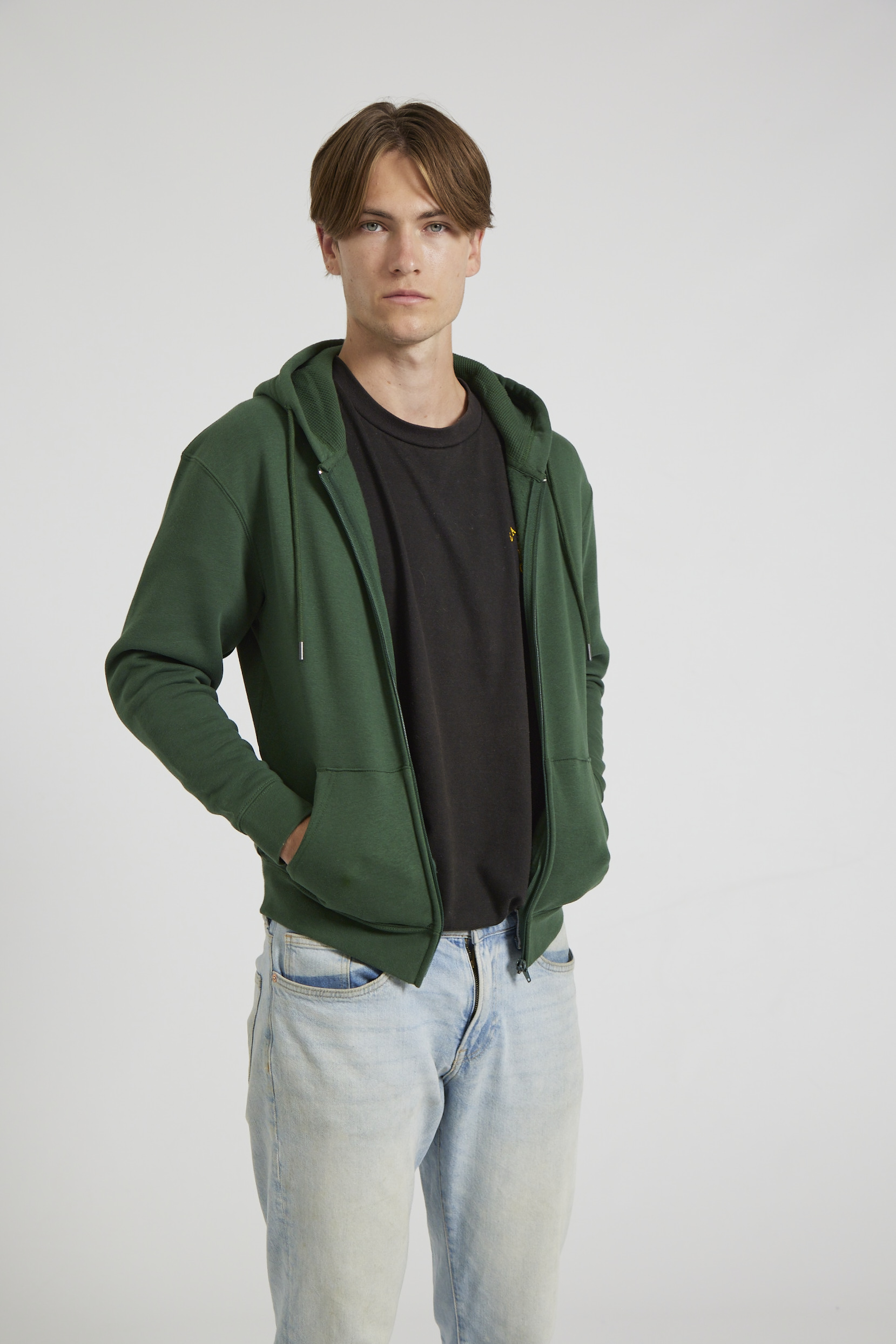 CR04-v2.0-Studio_187