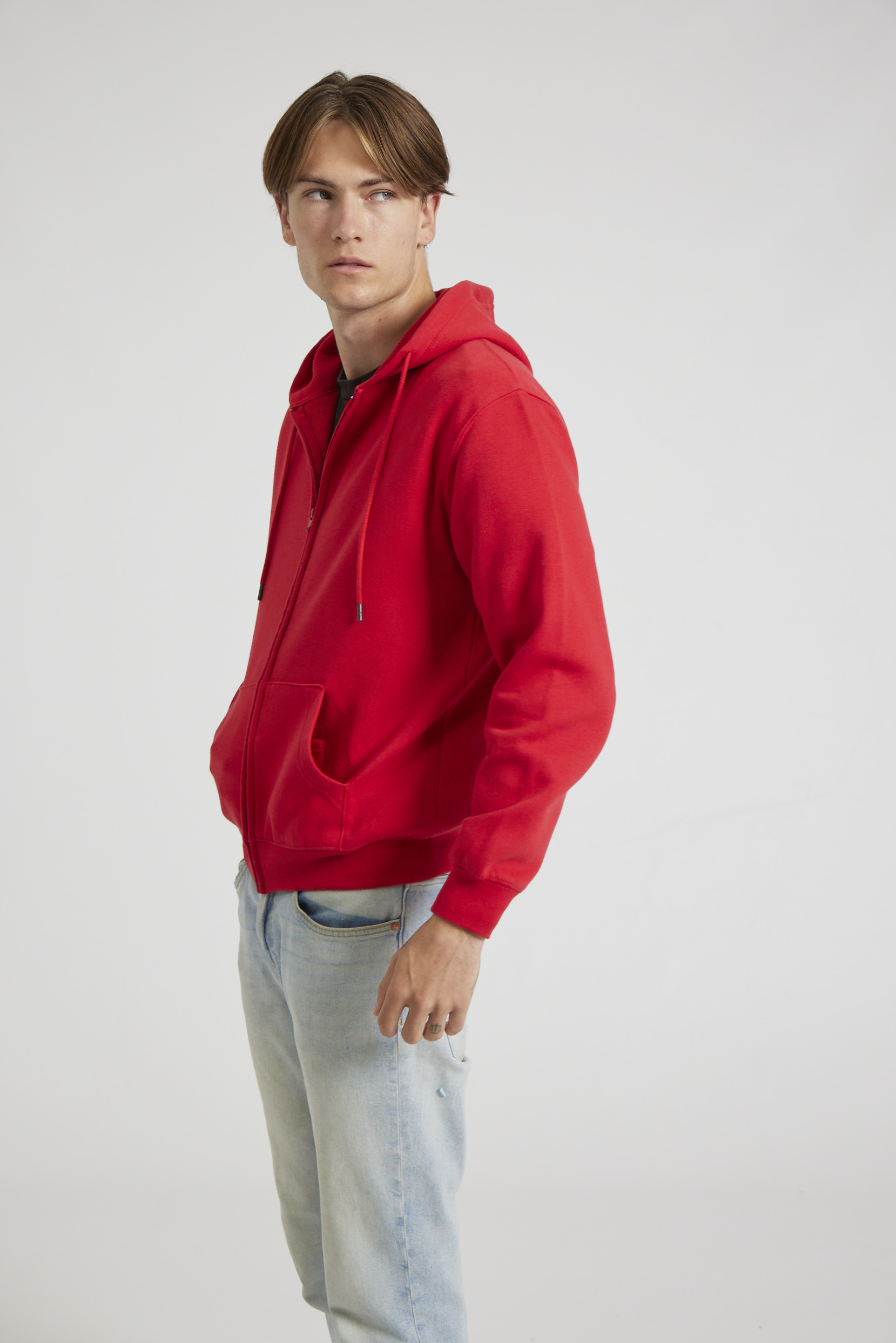 CR04-v2.0-Studio_201