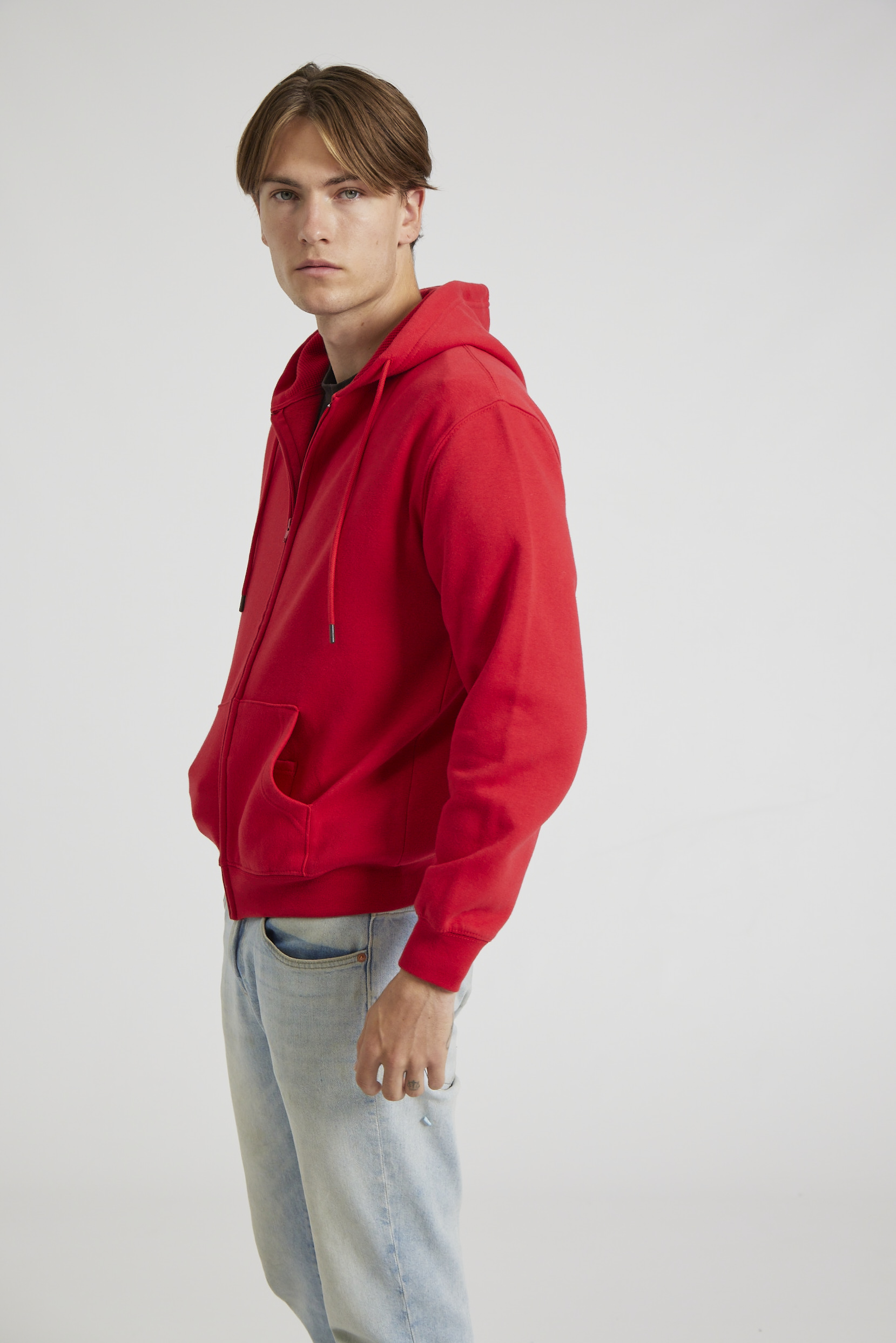 CR04-v2.0-Studio_212