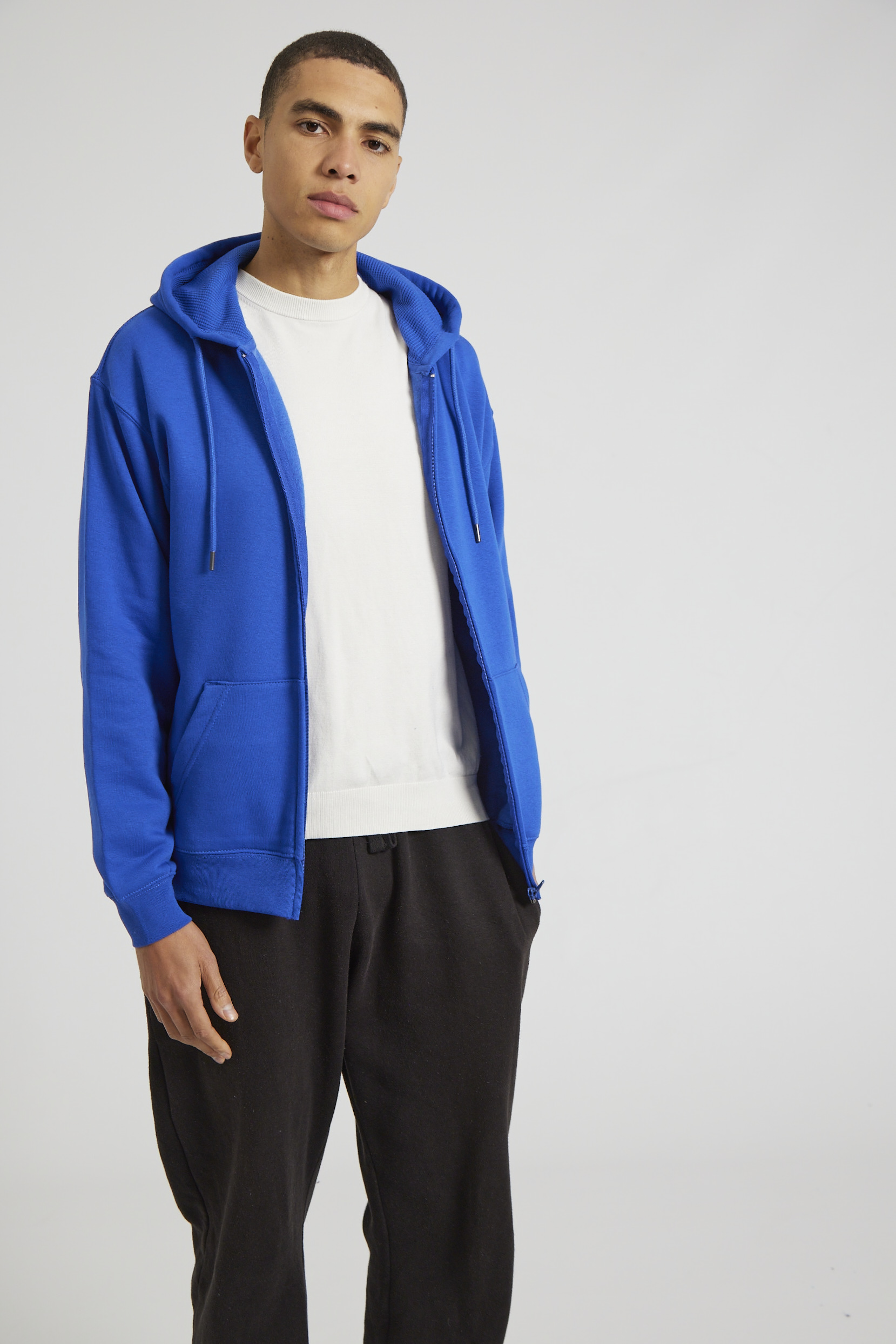 CR04-v2.0-Studio_229