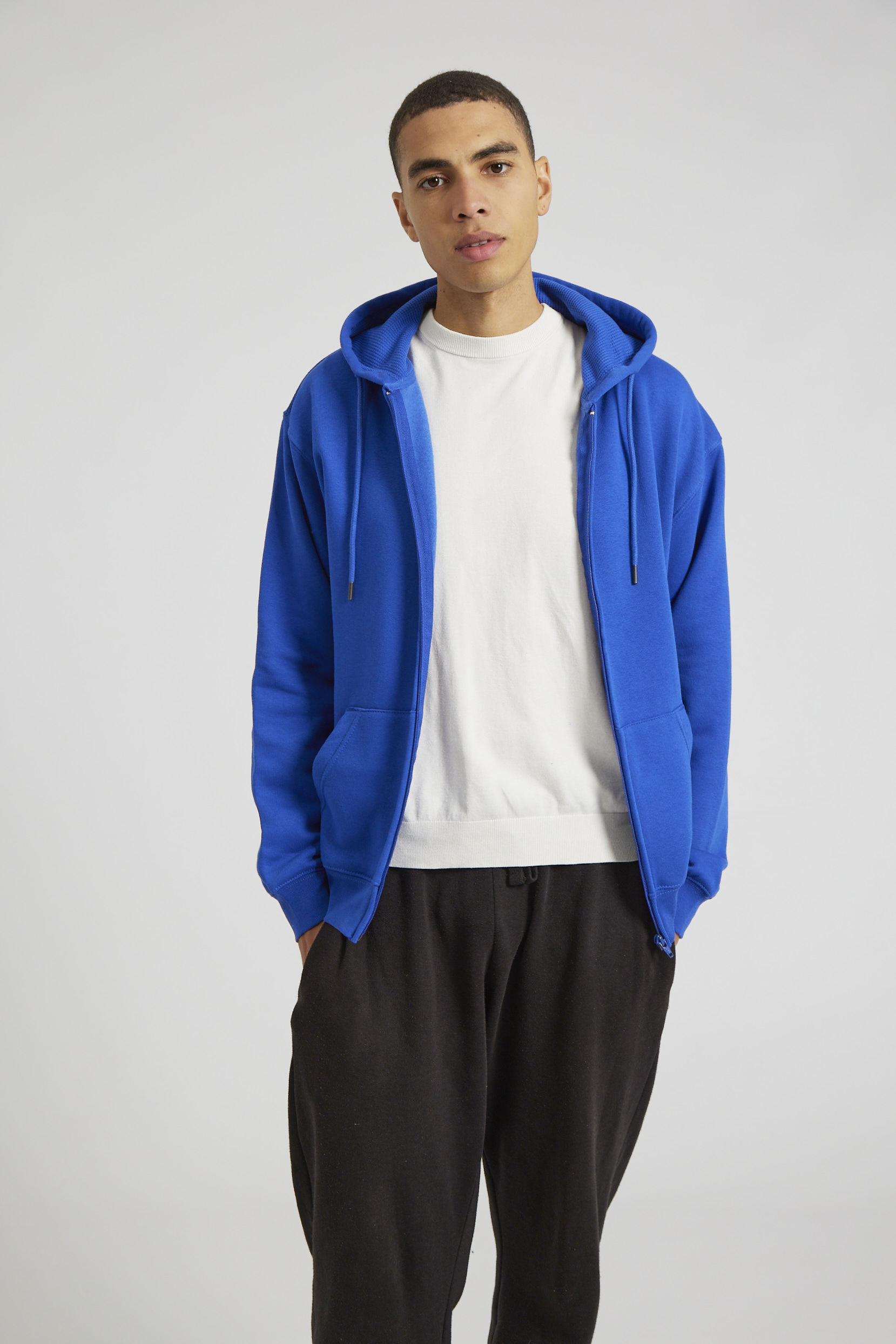 CR04-v2.0-Studio_236