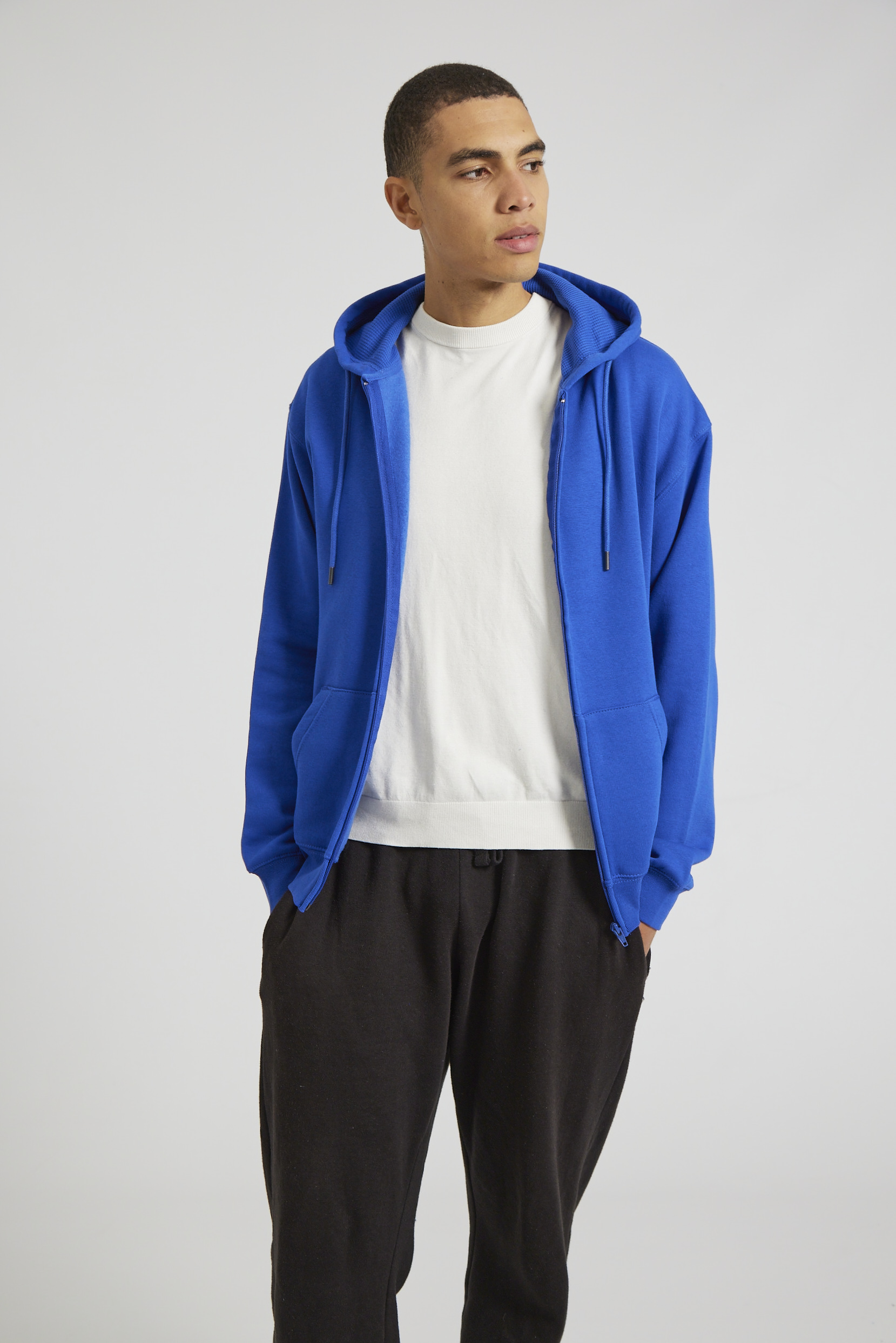 CR04-v2.0-Studio_237