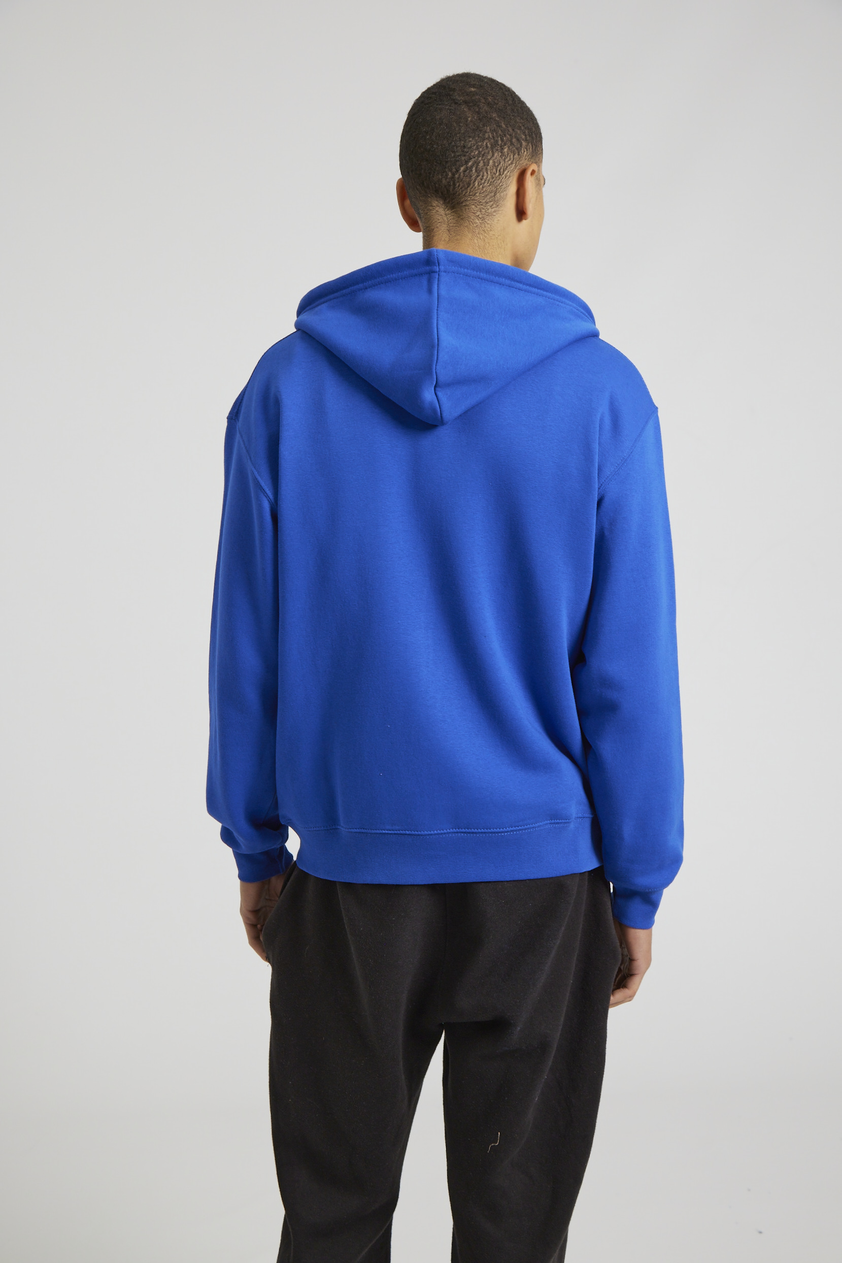 CR04-v2.0-Studio_260