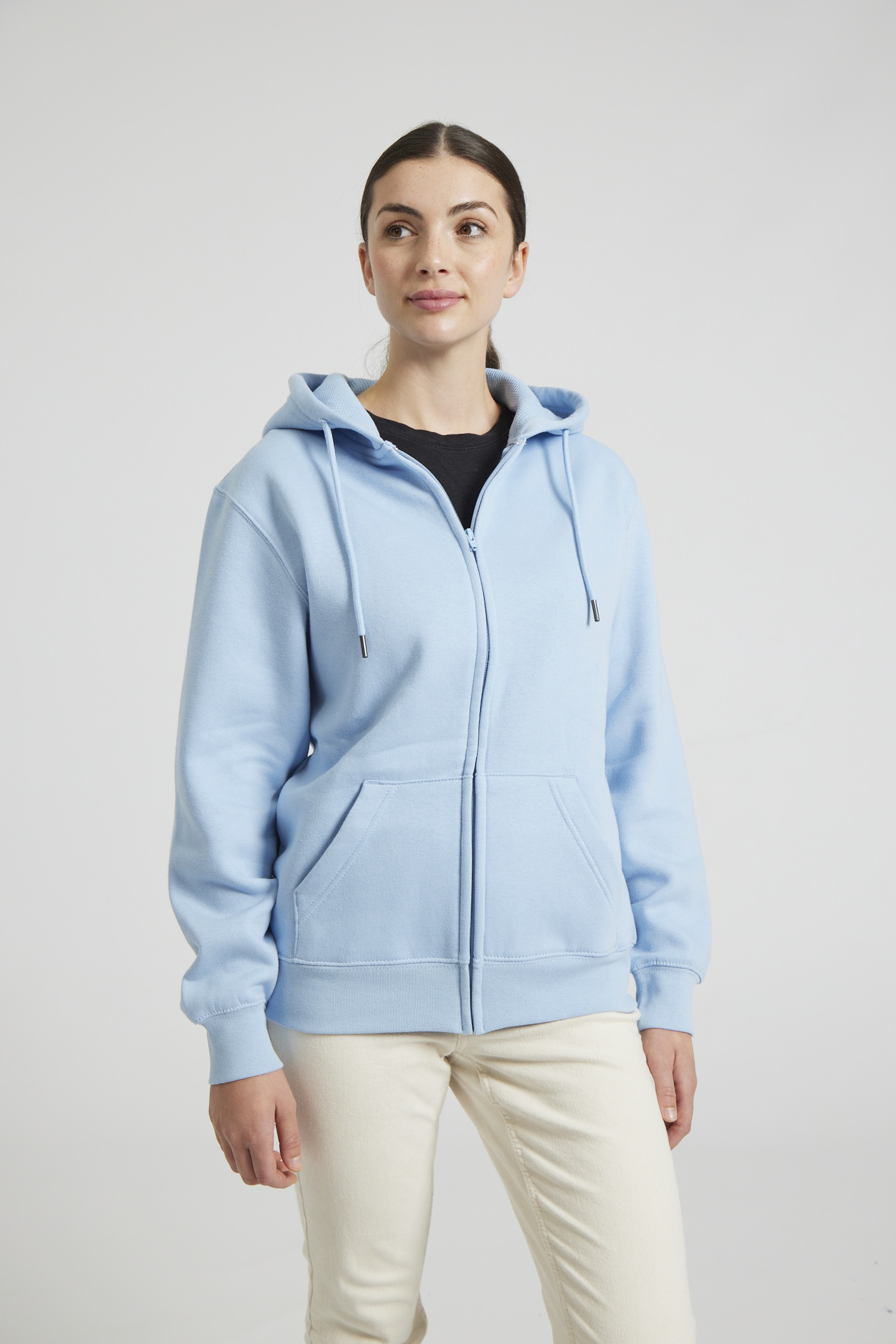 CR04-v2.0-Studio_297