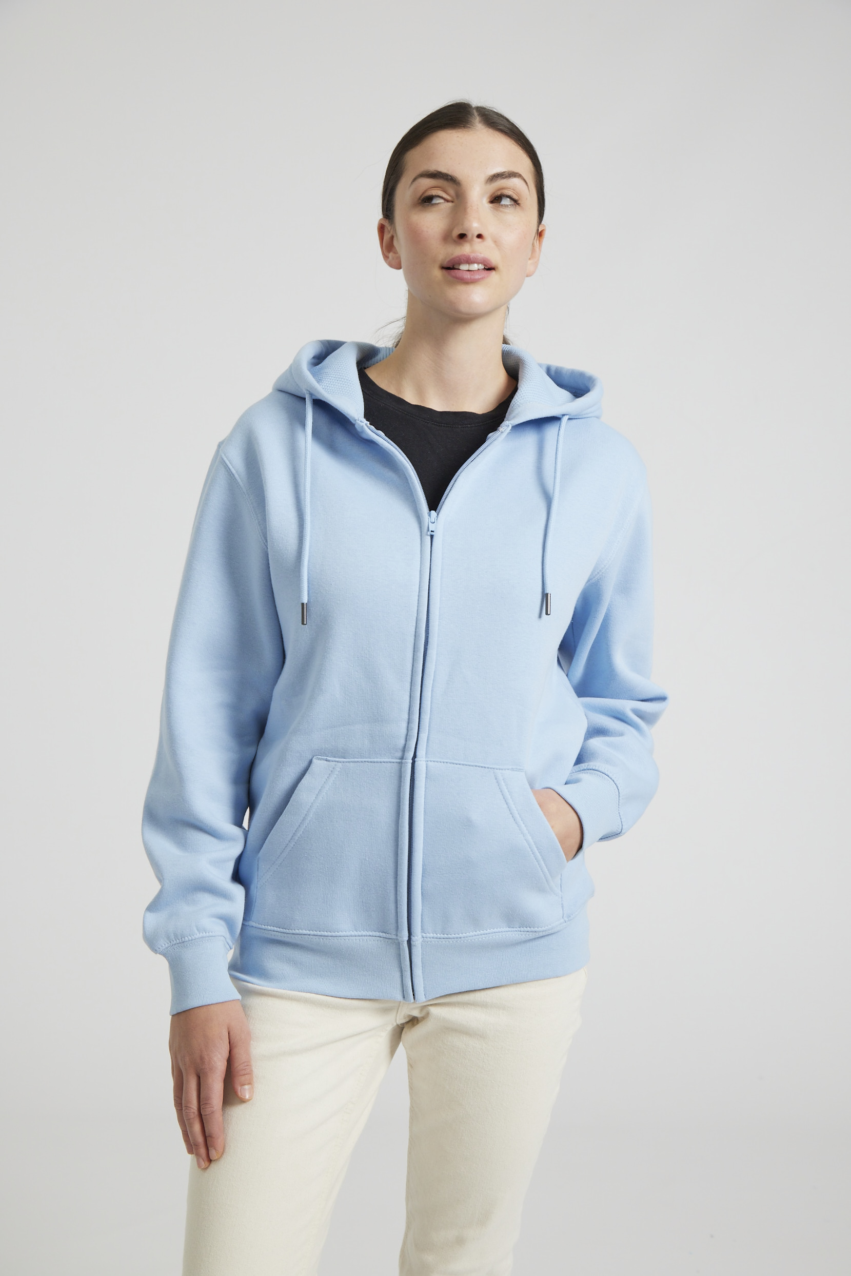 CR04-v2.0-Studio_305