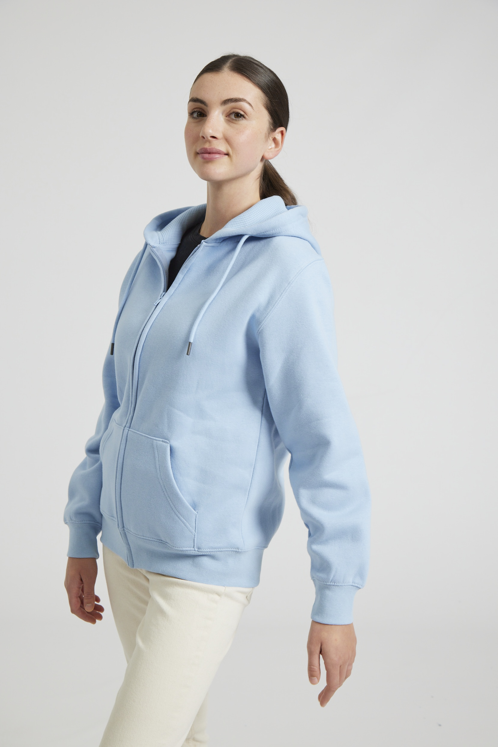 CR04-v2.0-Studio_313