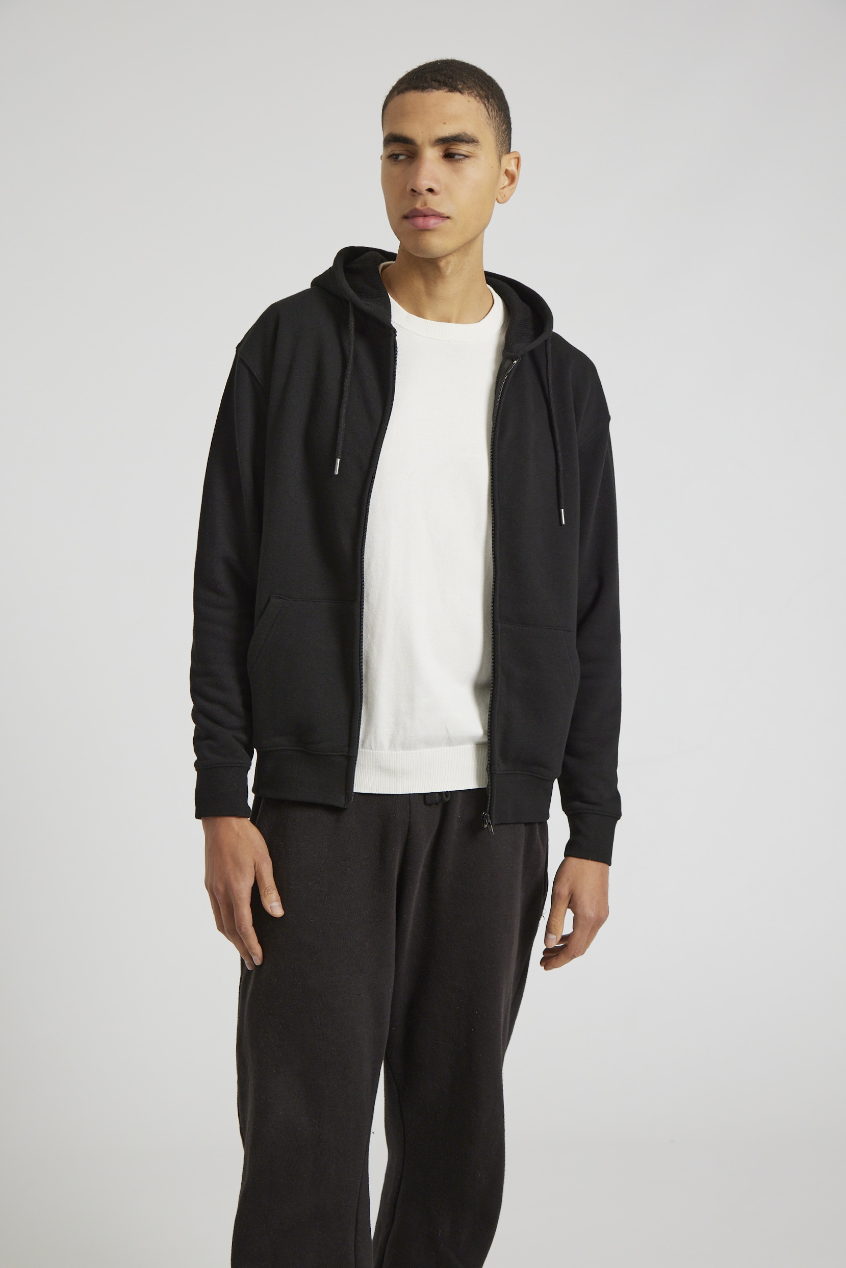 CR04-v2.0-Studio_334