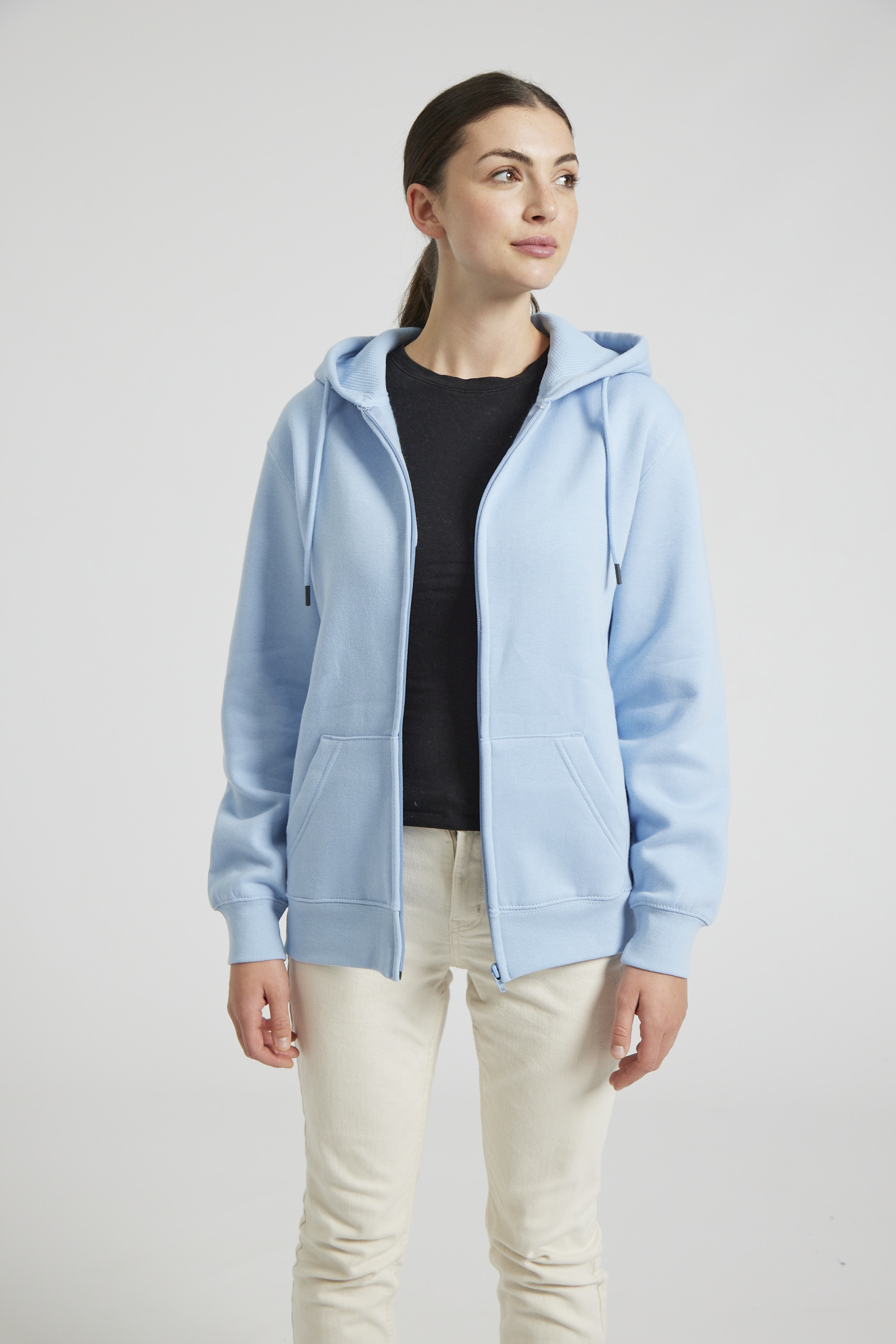 CR04-v2.0-Studio_339