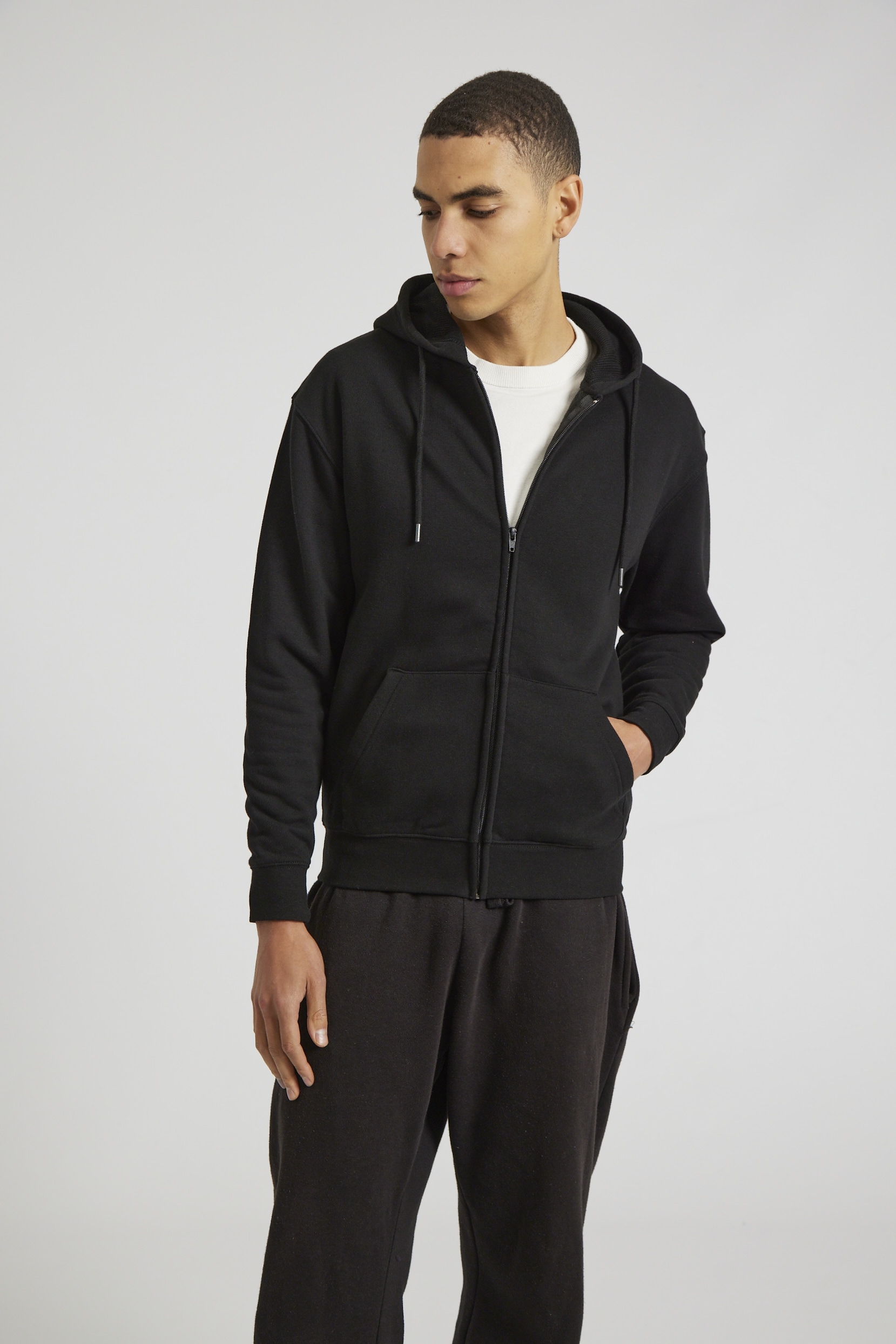 CR04-v2.0-Studio_349