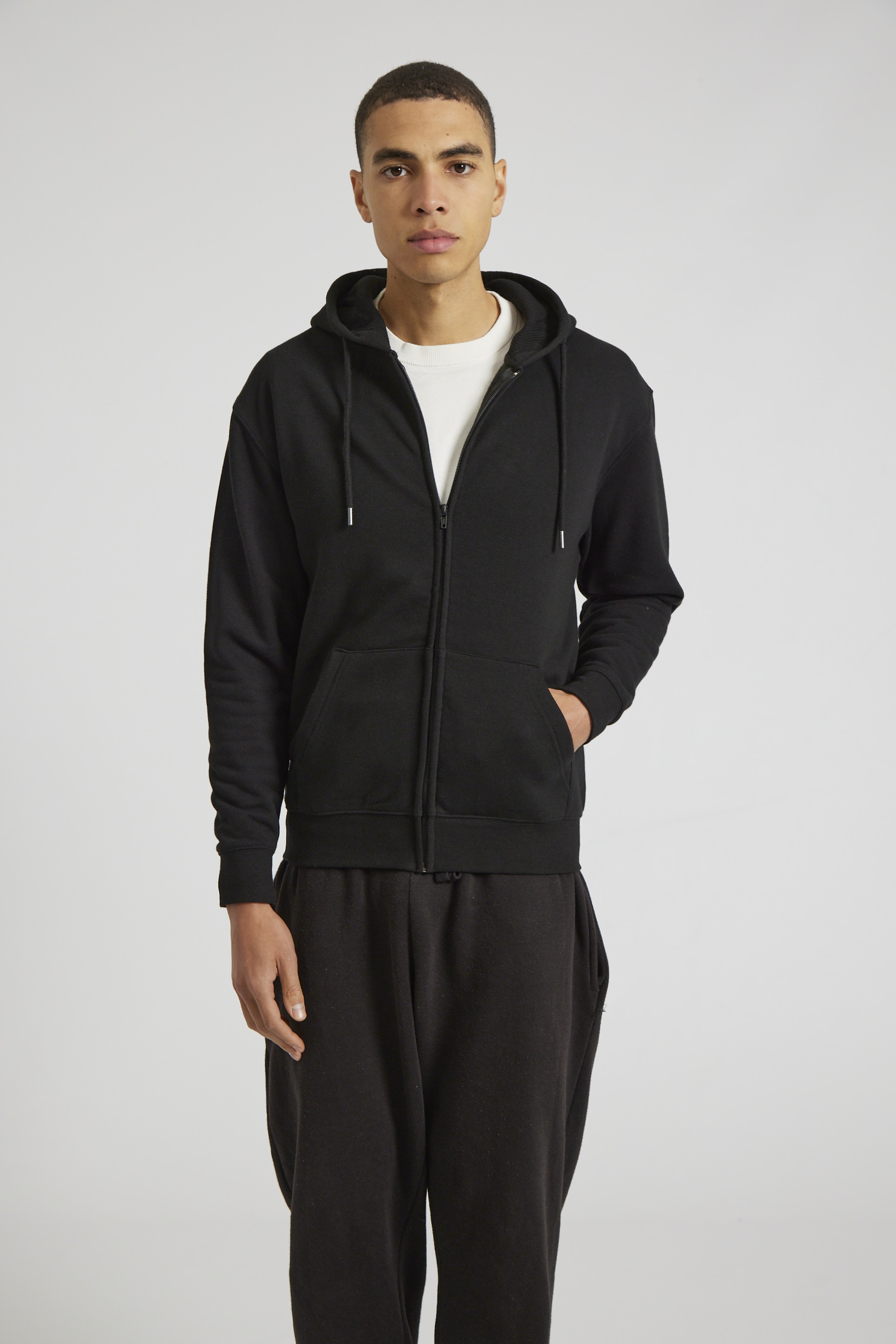 CR04-v2.0-Studio_361